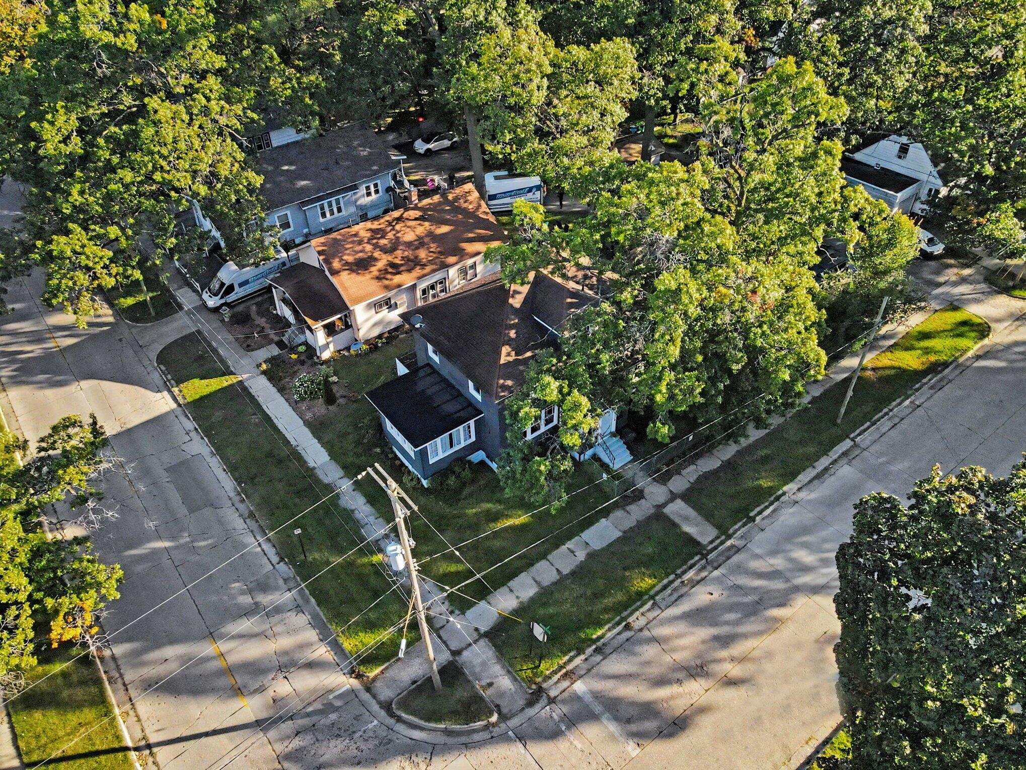 210 E Larch Avenue Muskegon MI 49442