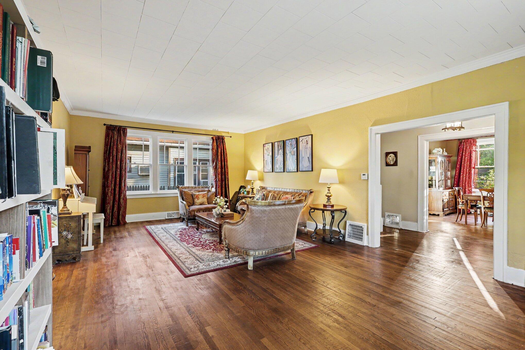 210 E Larch Avenue Muskegon MI 49442