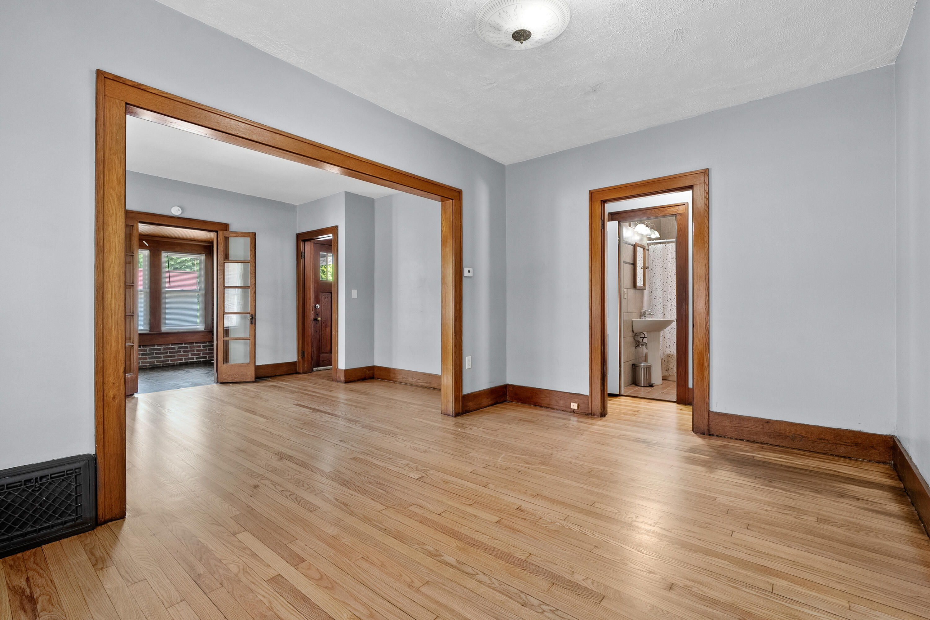 148 E Stockbridge Avenue Kalamazoo MI 49001