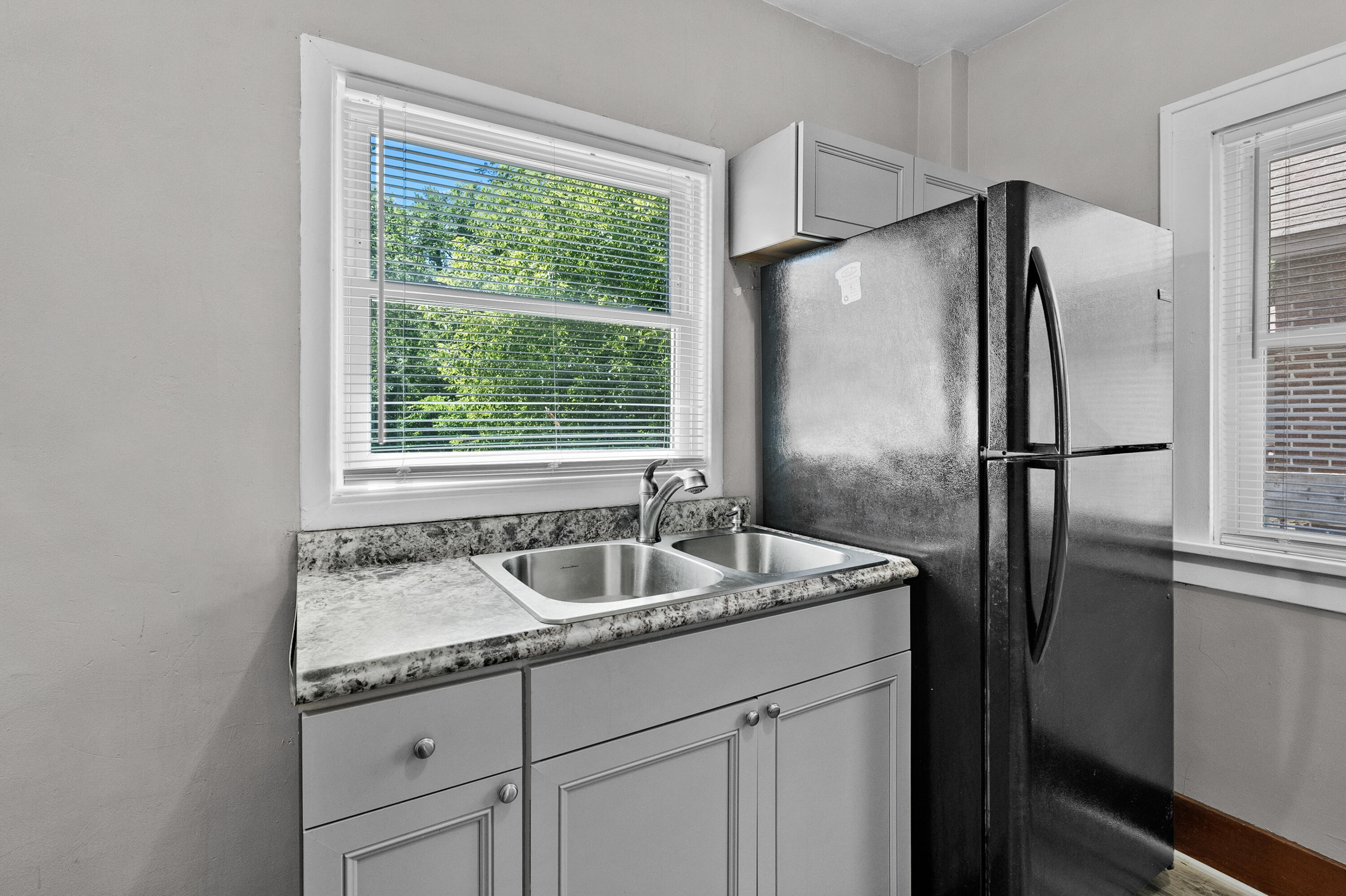 148 E Stockbridge Avenue Kalamazoo MI 49001