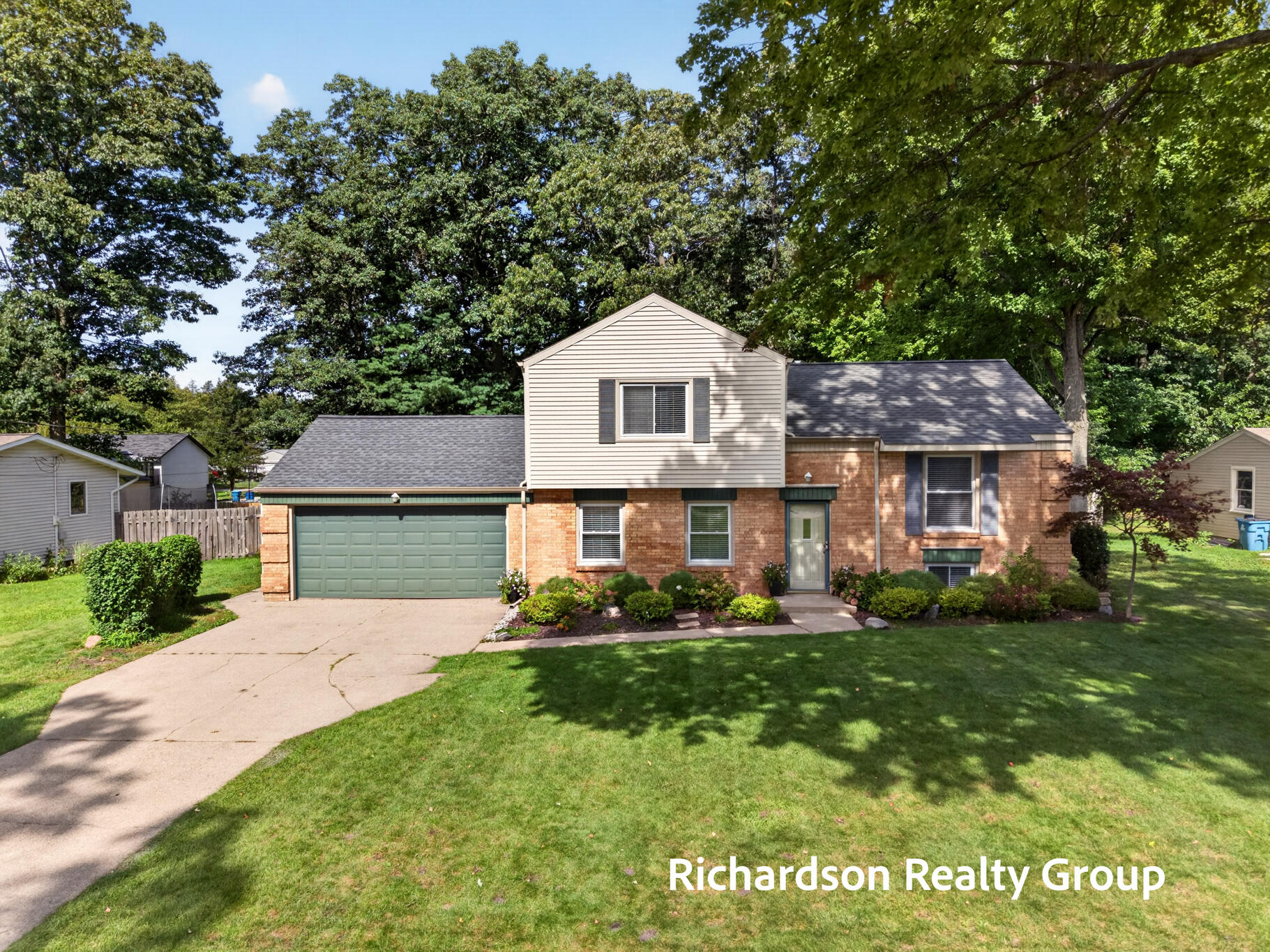 15937 Obrien Court Grand Haven MI 49417