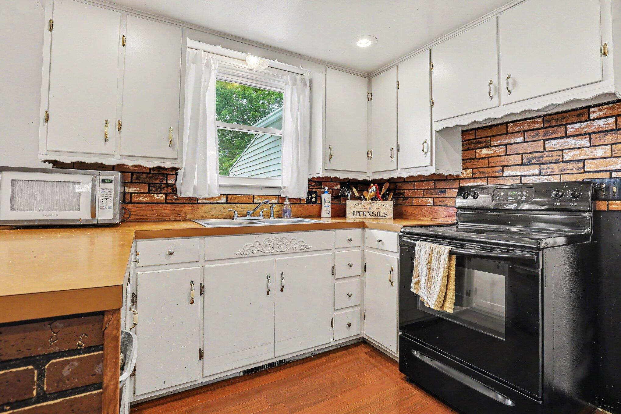 3835 96th Avenue Zeeland MI 49464