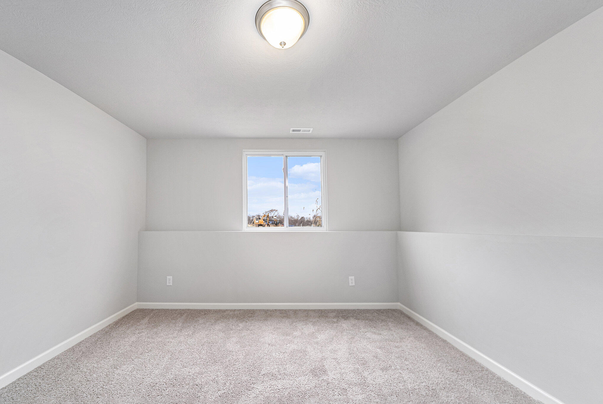 71348 Embassy Road Edwardsburg MI 49112