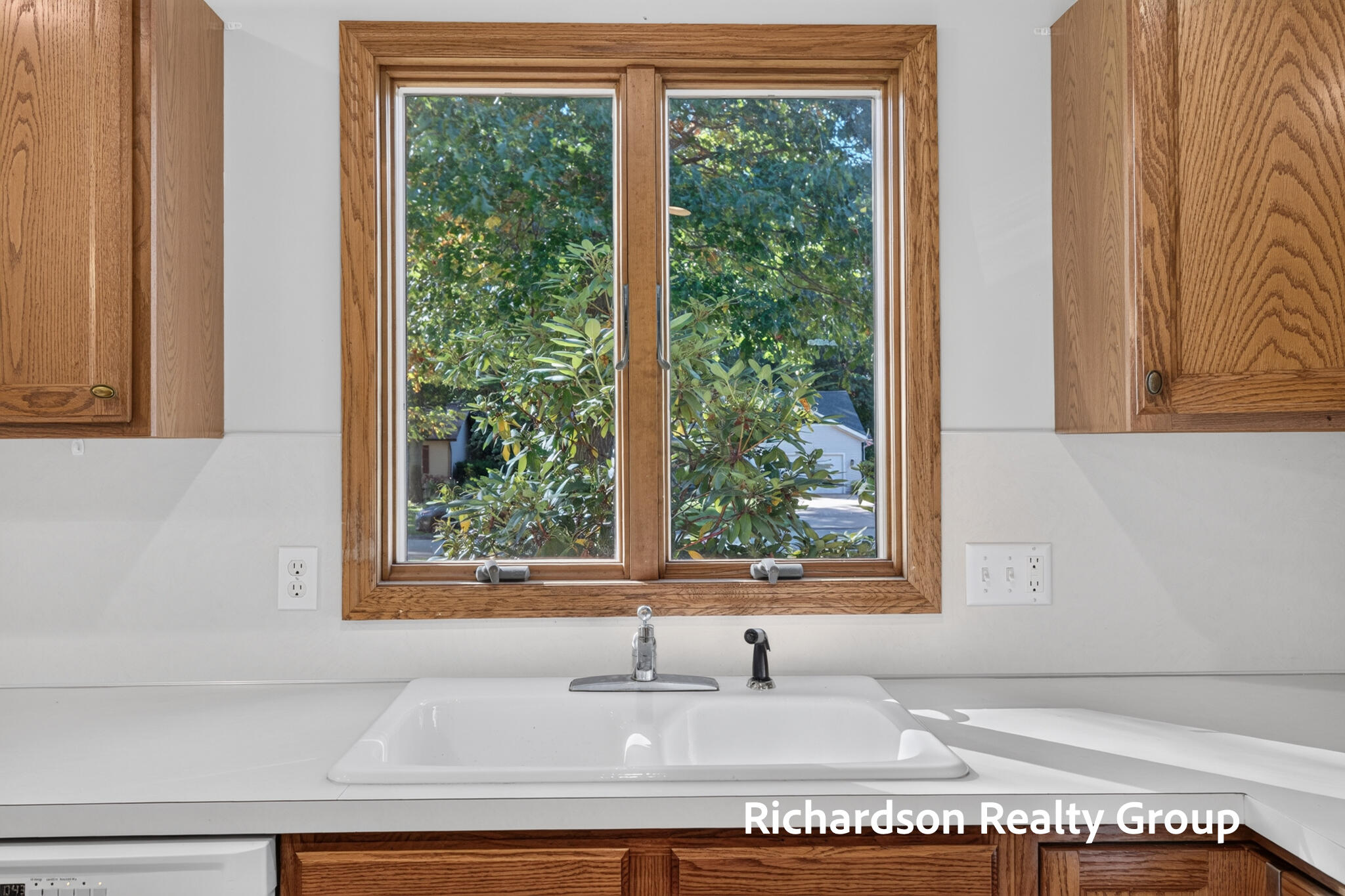 13496 Oakfield Lane Grand Haven MI 49417