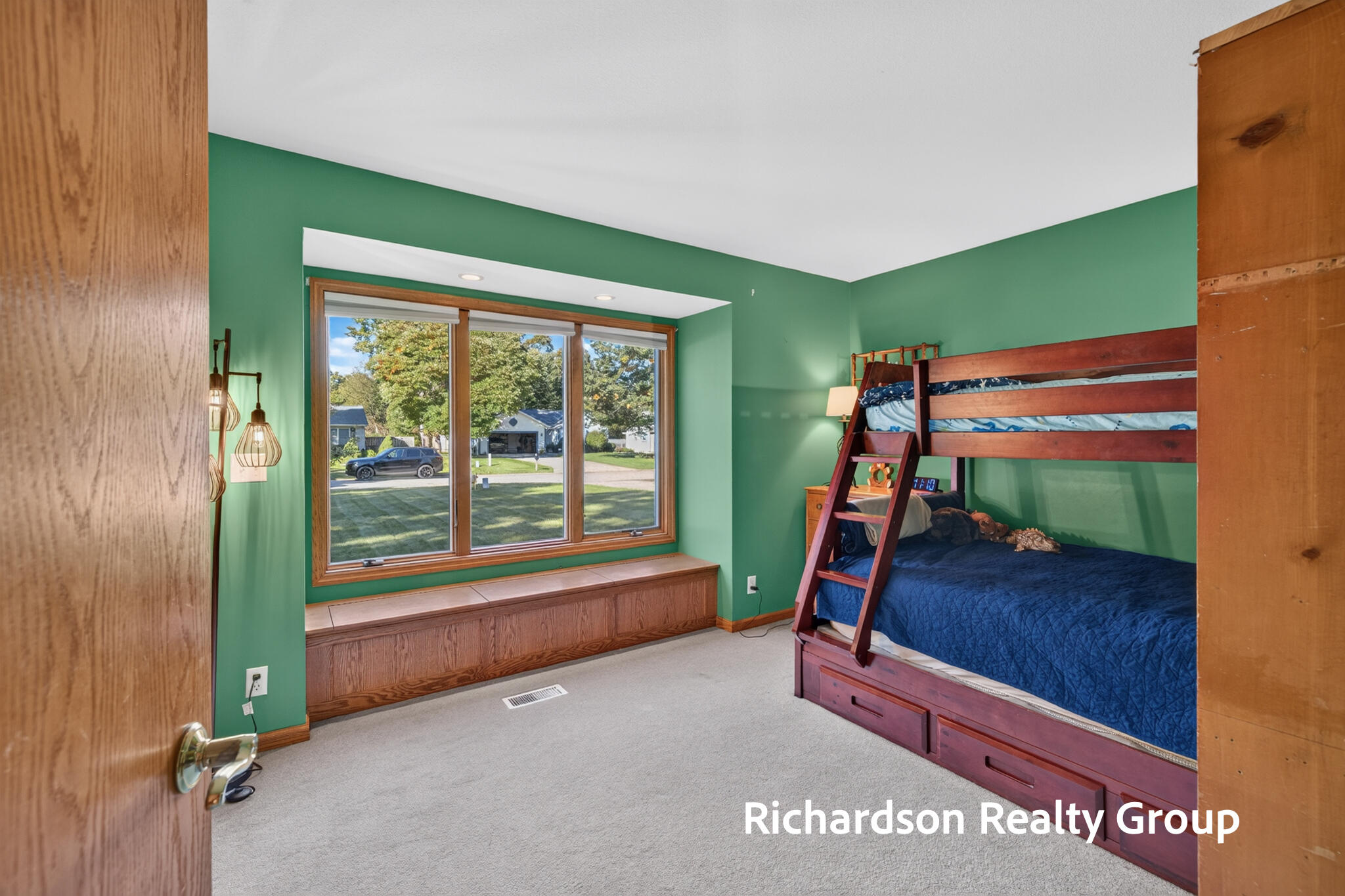 13496 Oakfield Lane Grand Haven MI 49417