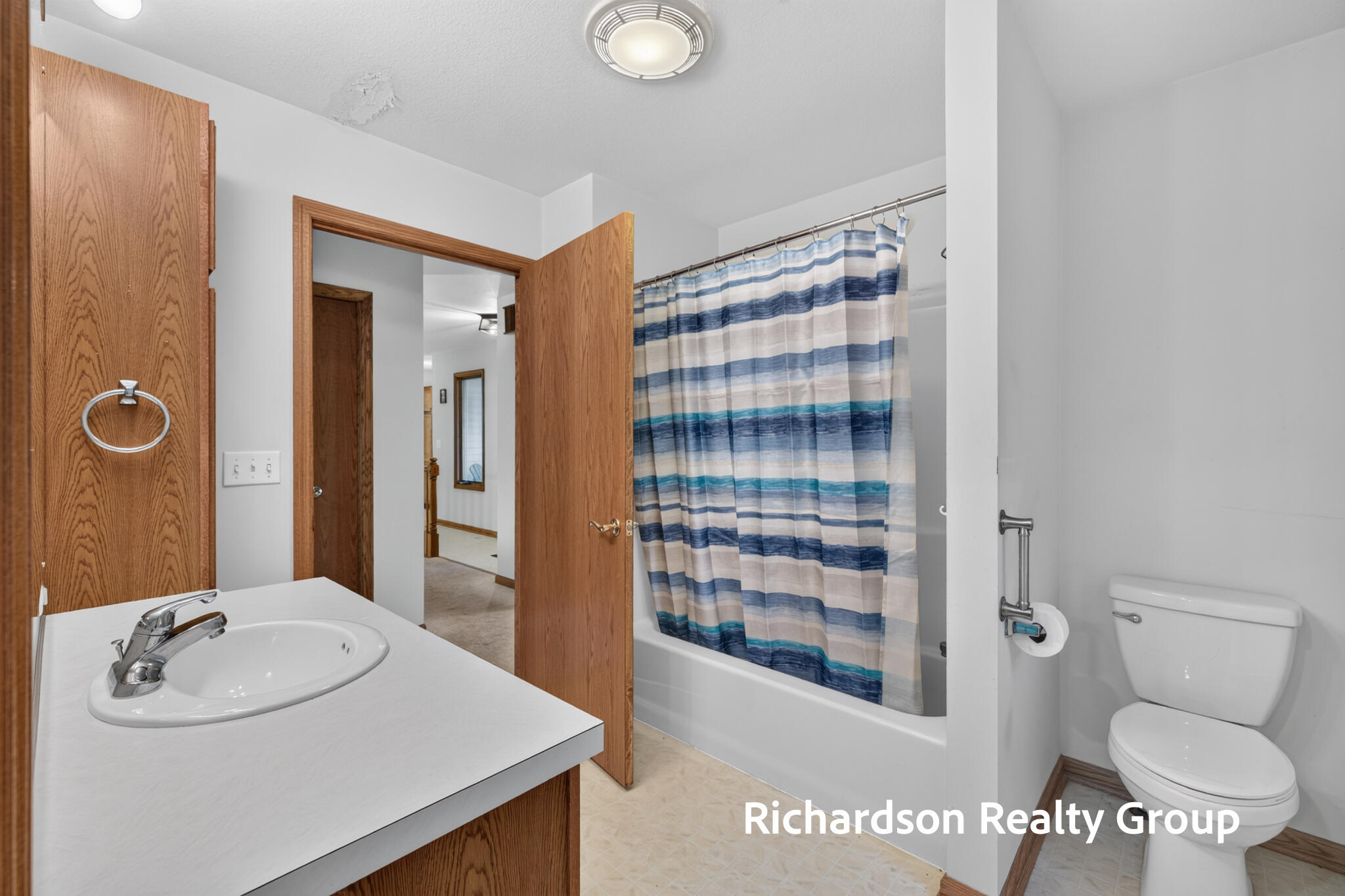 13496 Oakfield Lane Grand Haven MI 49417