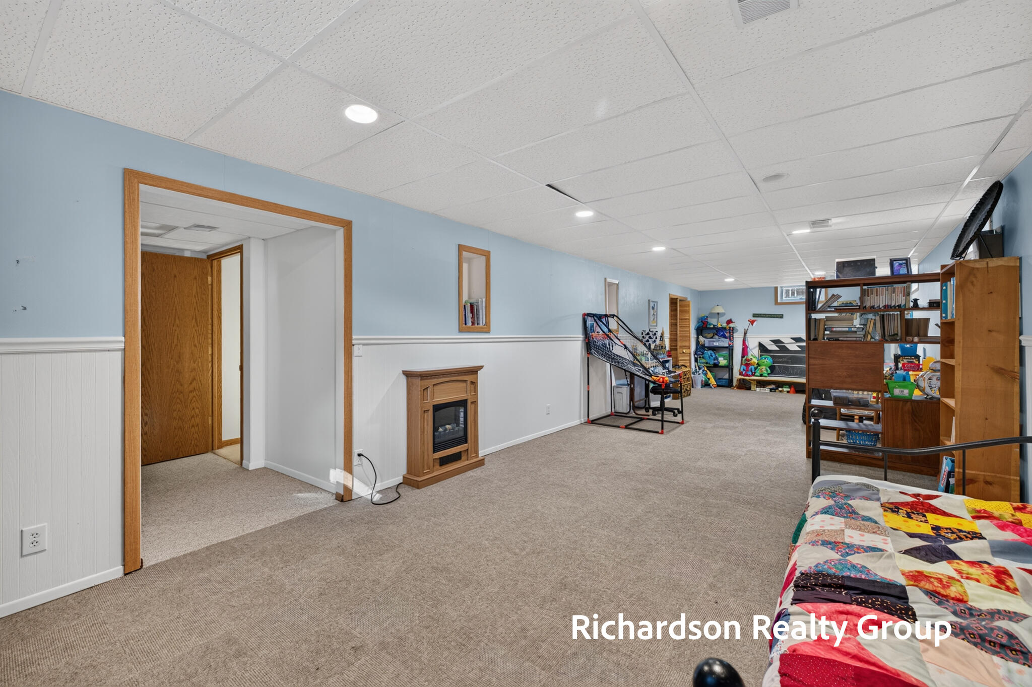13496 Oakfield Lane Grand Haven MI 49417