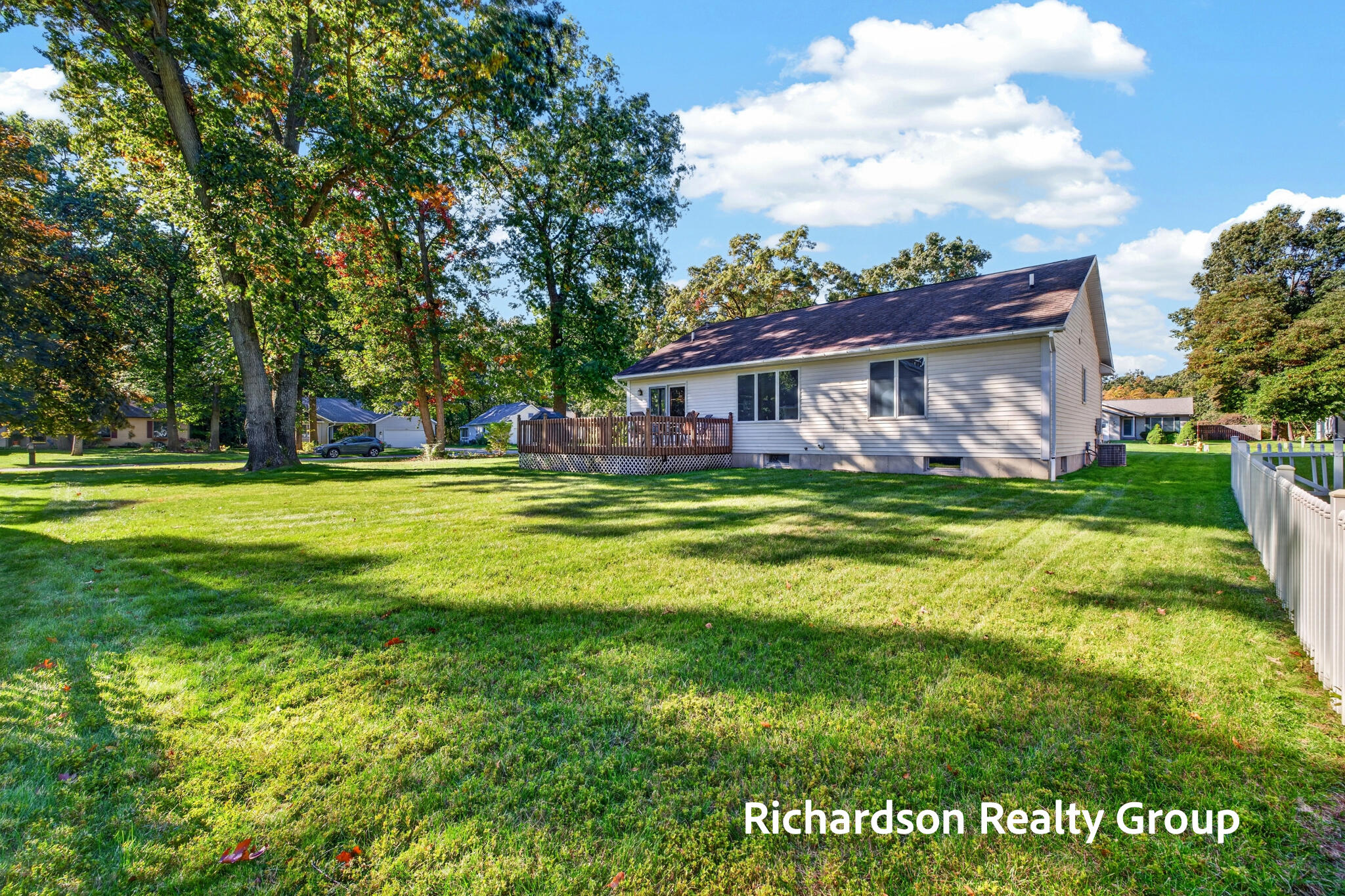 13496 Oakfield Lane Grand Haven MI 49417