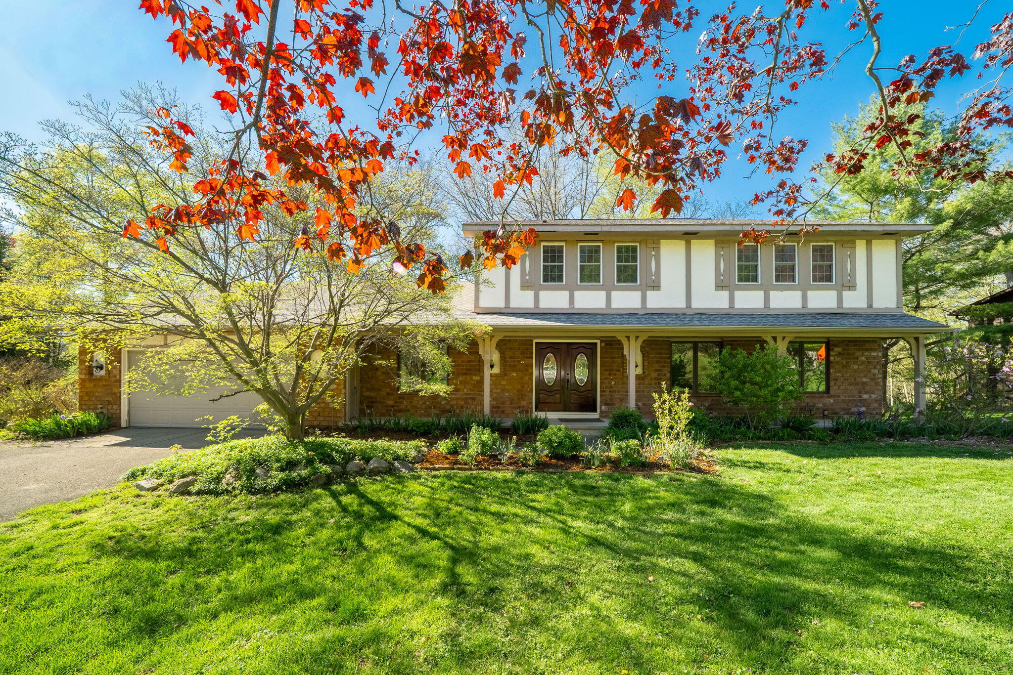 2551 Riveredge Drive SE Grand Rapids MI 49546