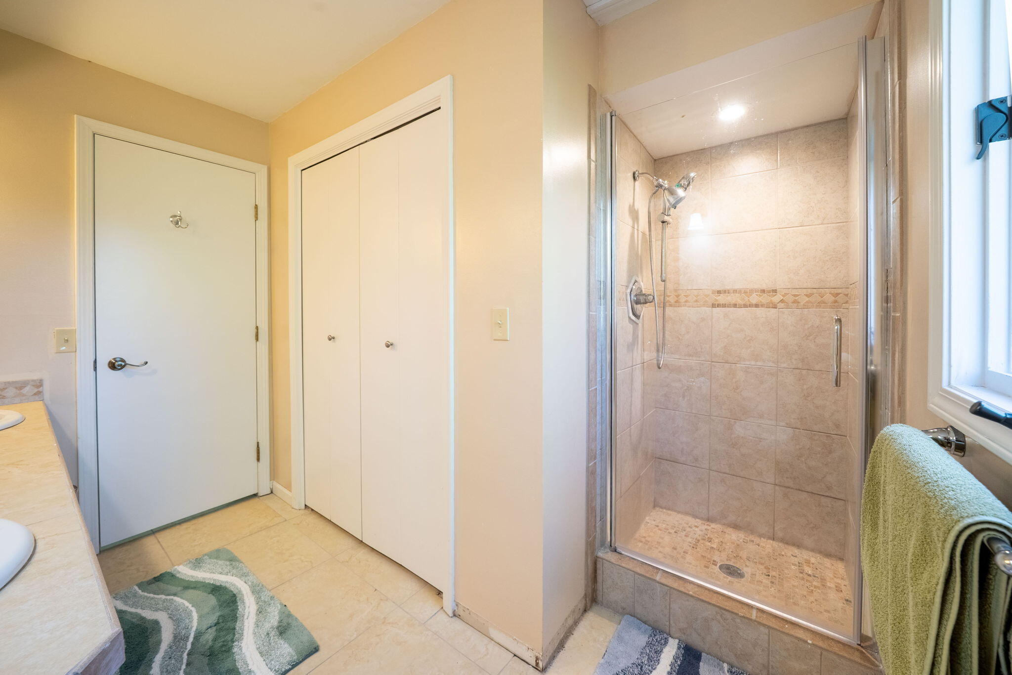 2551 Riveredge Drive SE Grand Rapids MI 49546