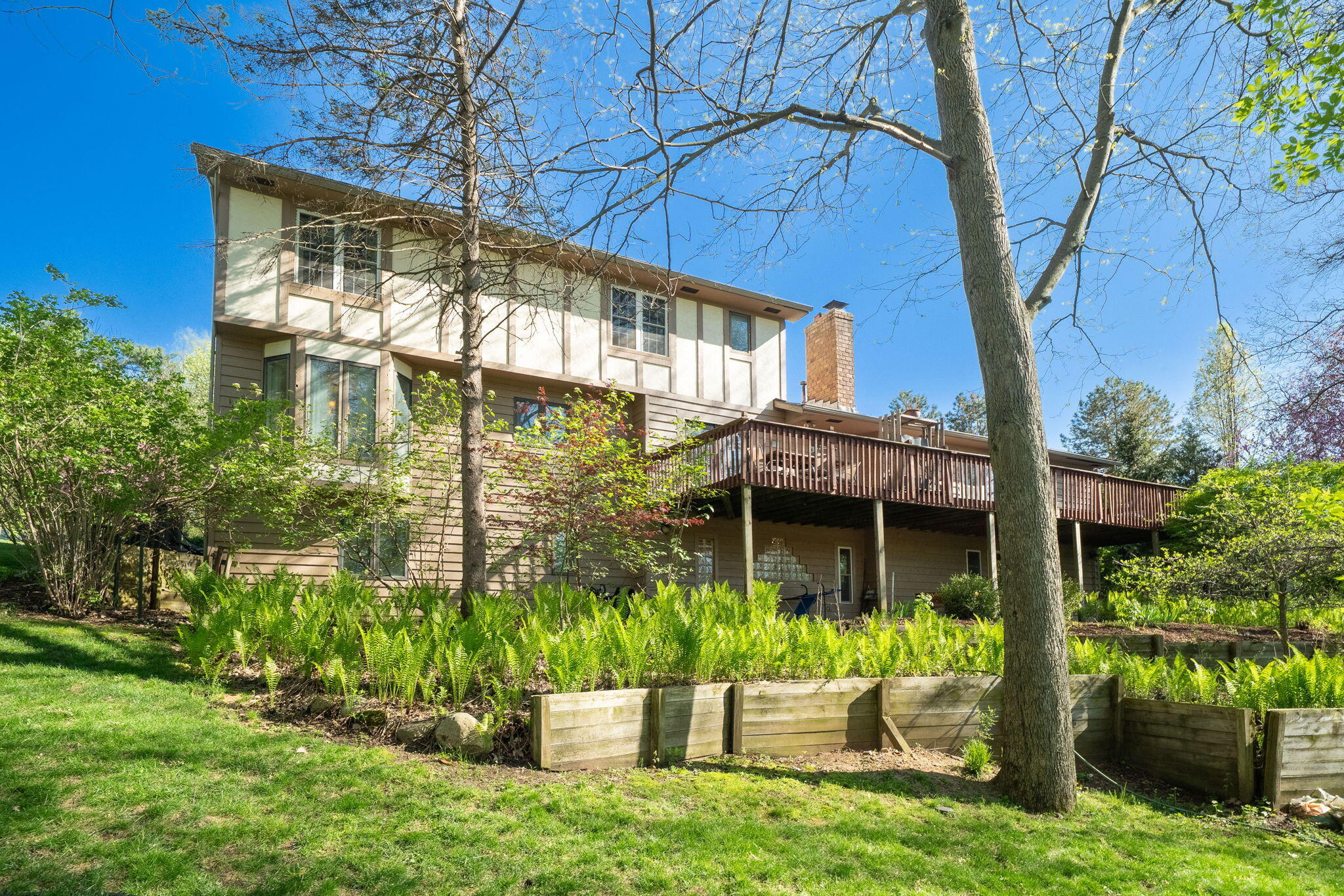 2551 Riveredge Drive SE Grand Rapids MI 49546