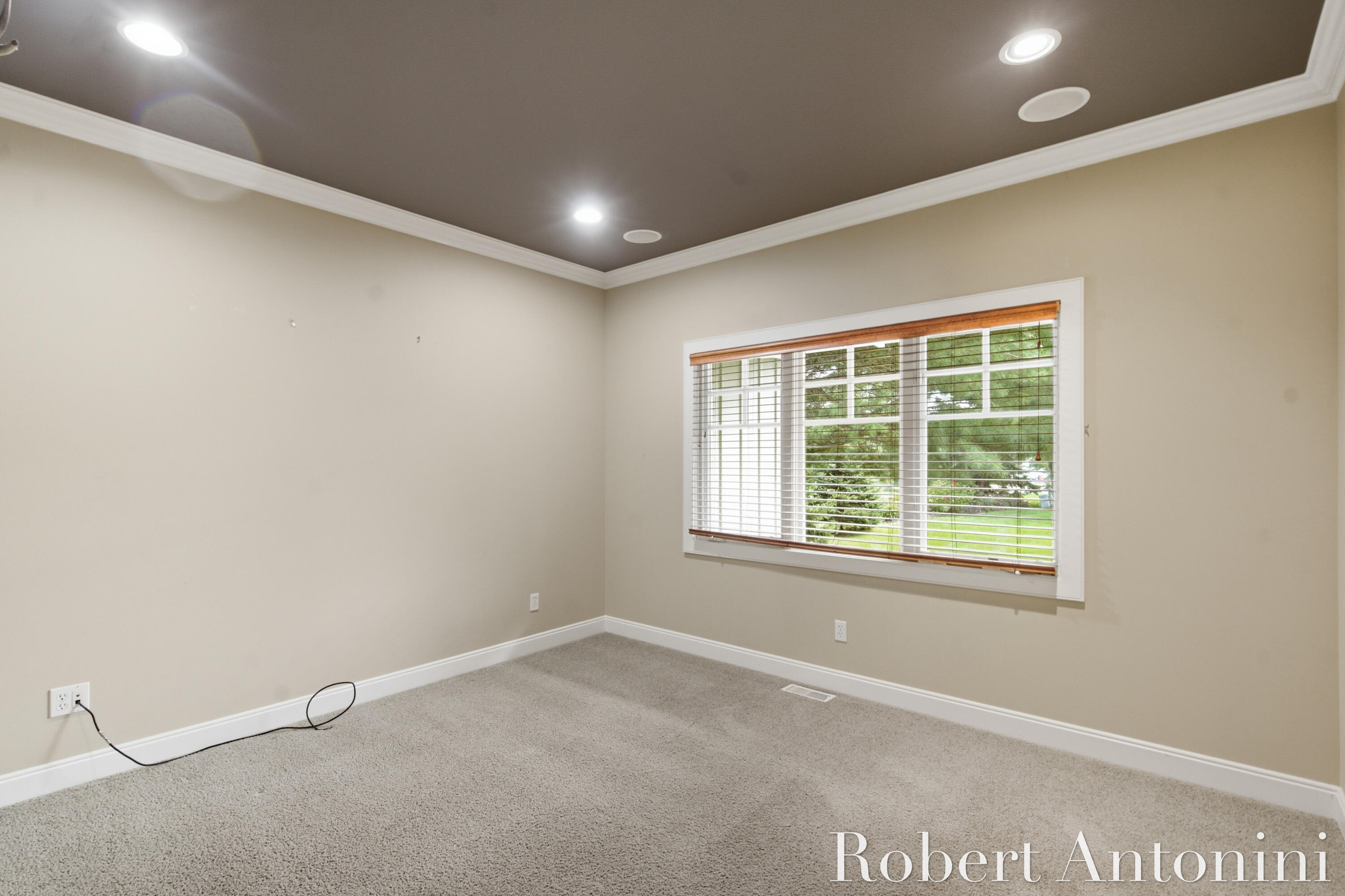 2025 Pine Nook Court NE Grand Rapids MI 49525