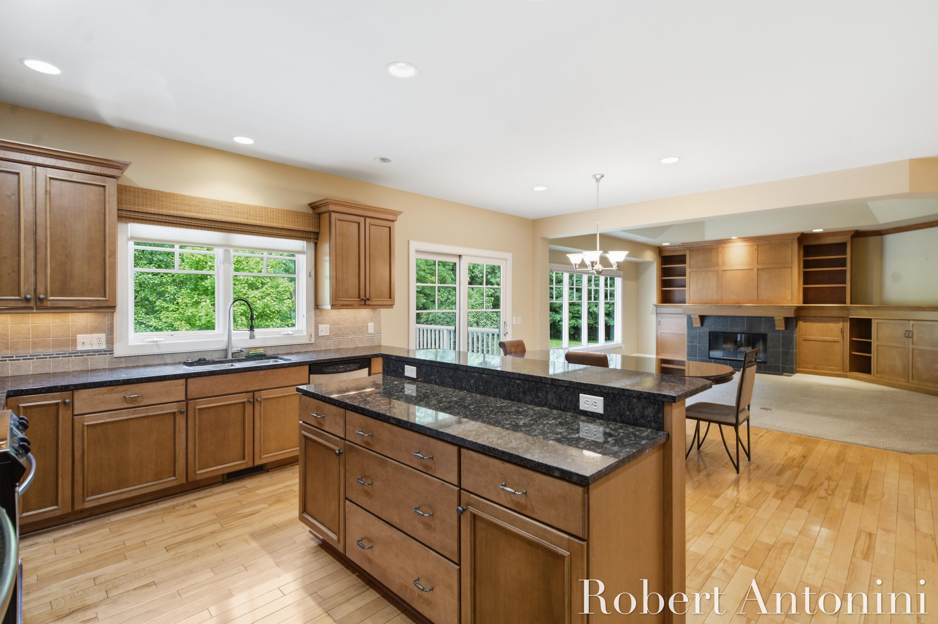 2025 Pine Nook Court NE Grand Rapids MI 49525