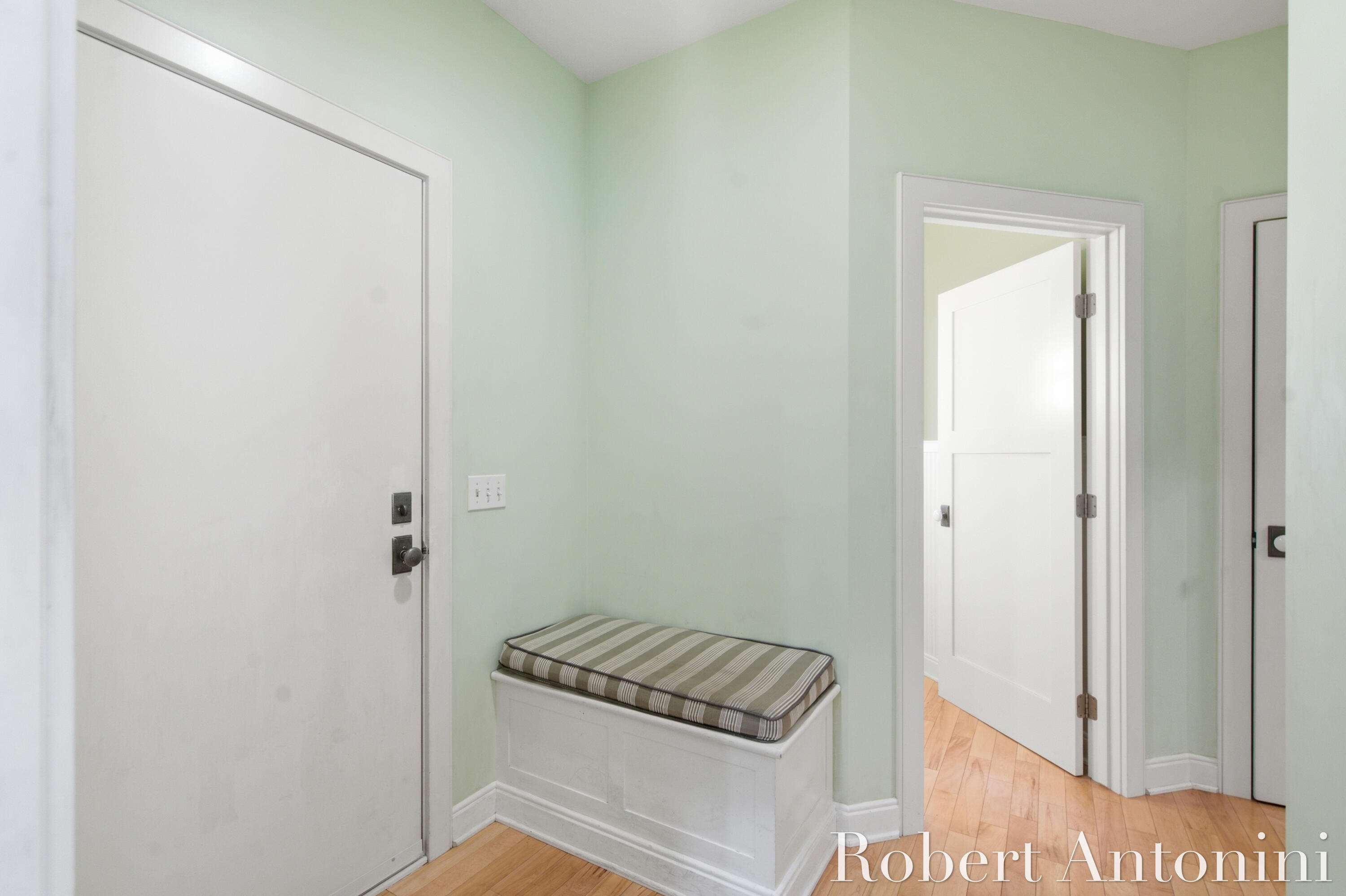 2025 Pine Nook Court NE Grand Rapids MI 49525