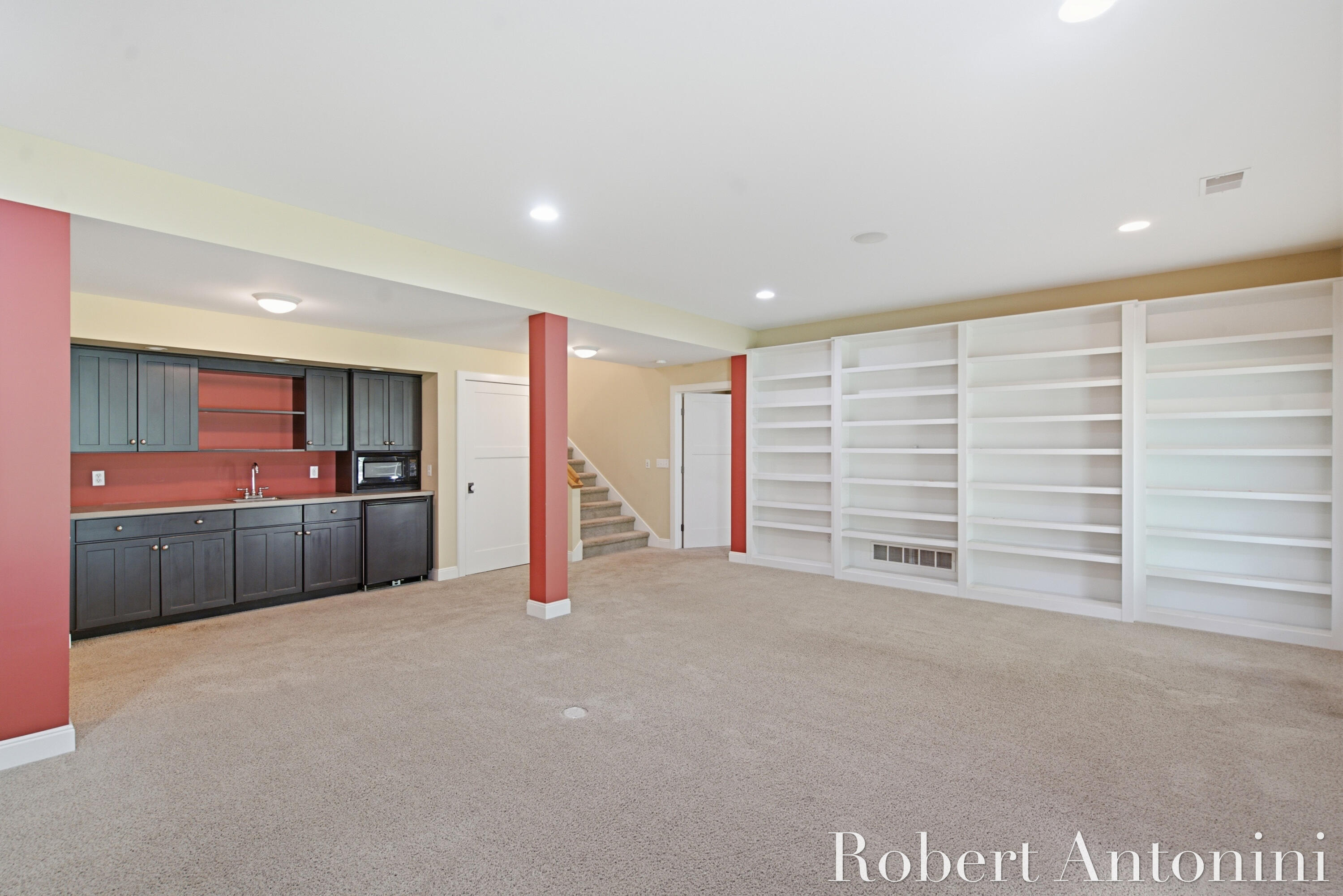 2025 Pine Nook Court NE Grand Rapids MI 49525