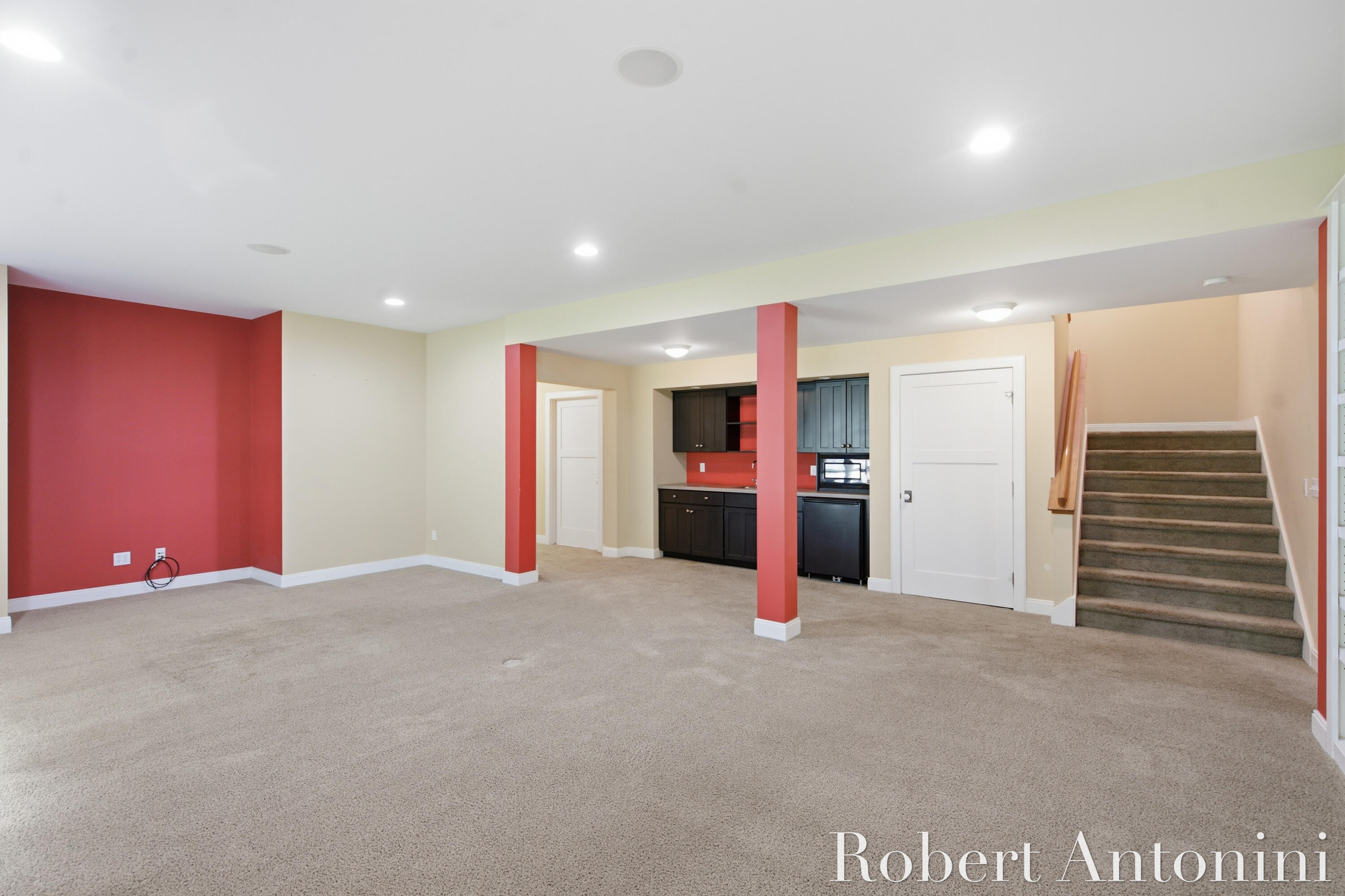 2025 Pine Nook Court NE Grand Rapids MI 49525