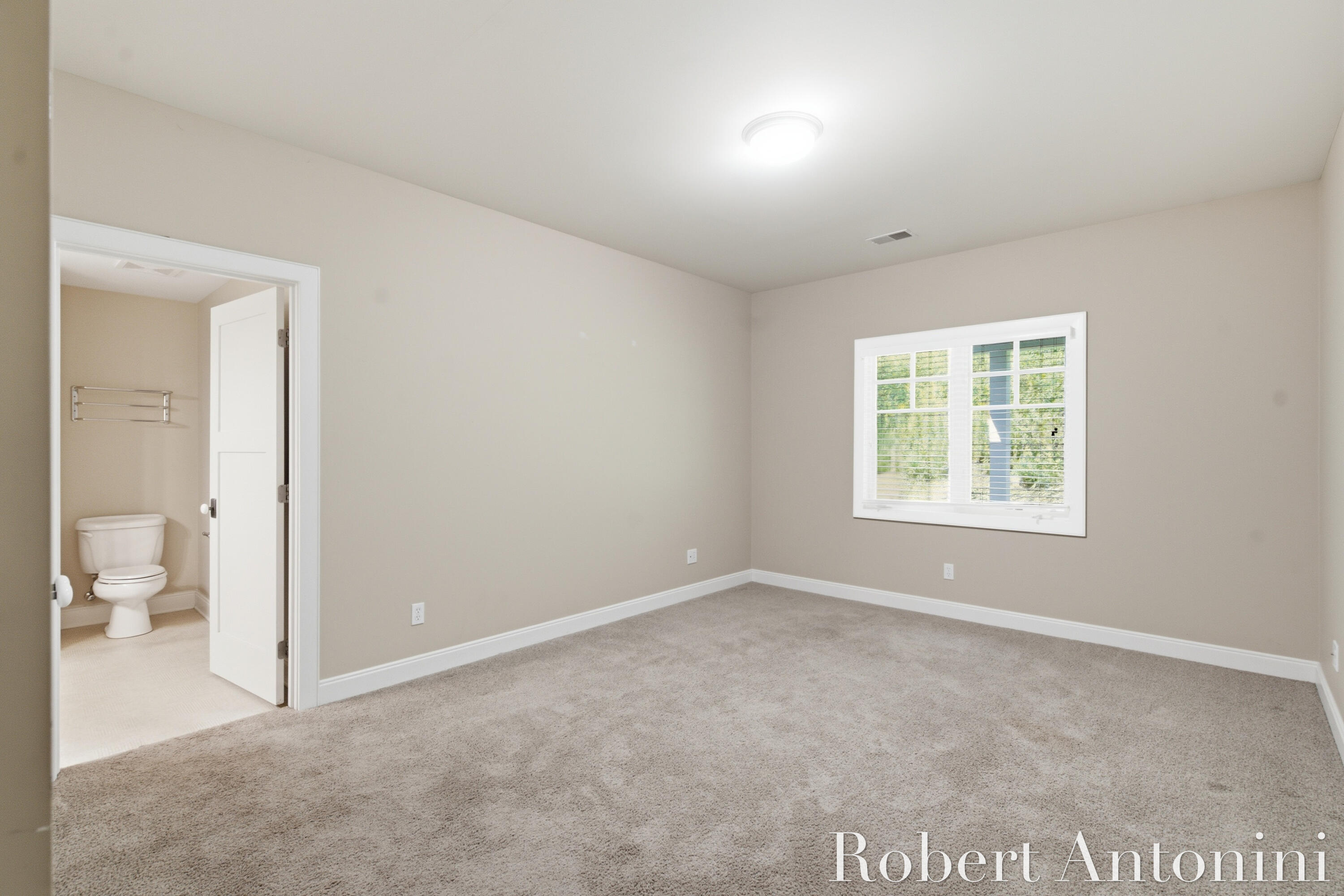 2025 Pine Nook Court NE Grand Rapids MI 49525