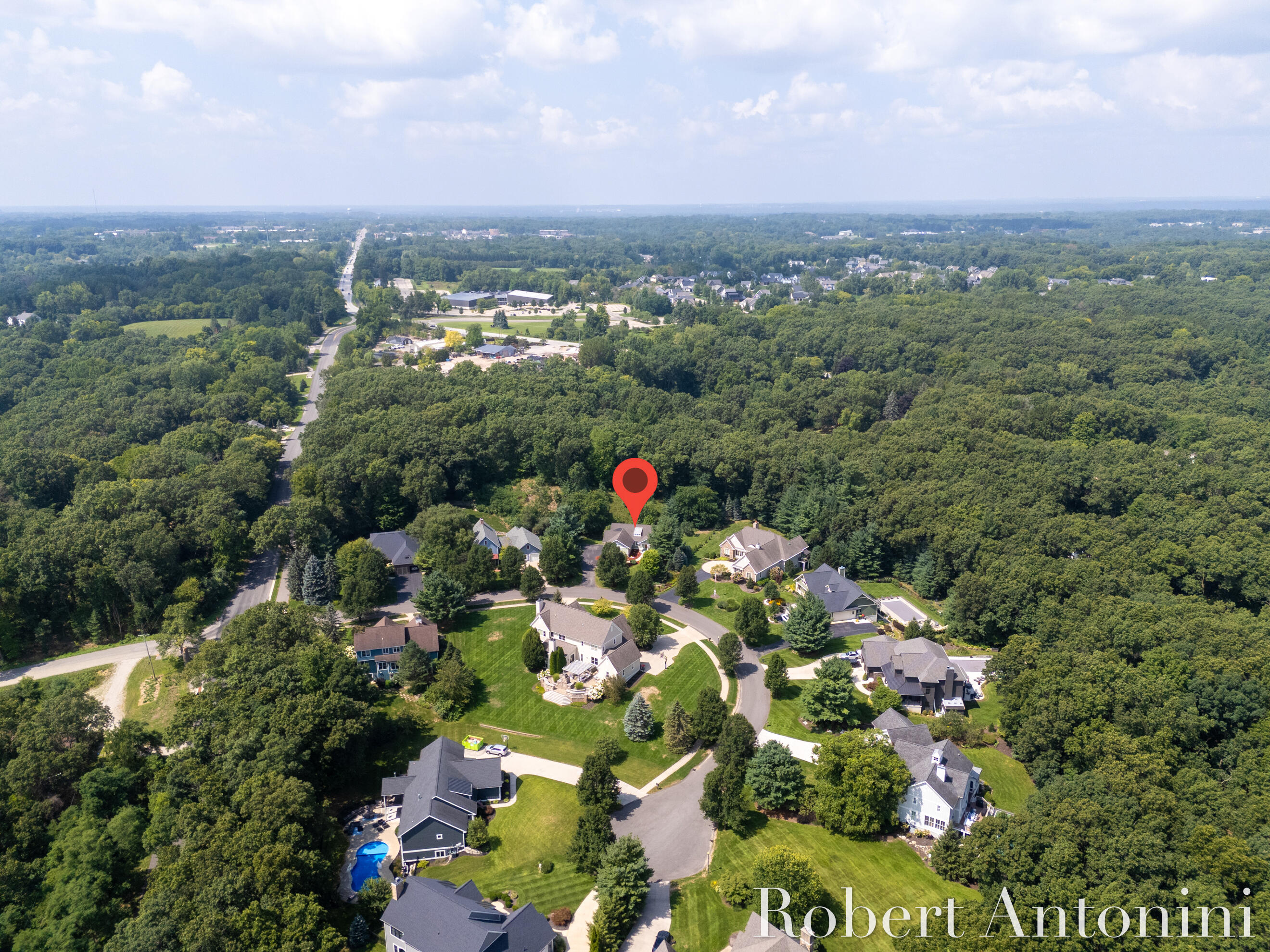 2025 Pine Nook Court NE Grand Rapids MI 49525