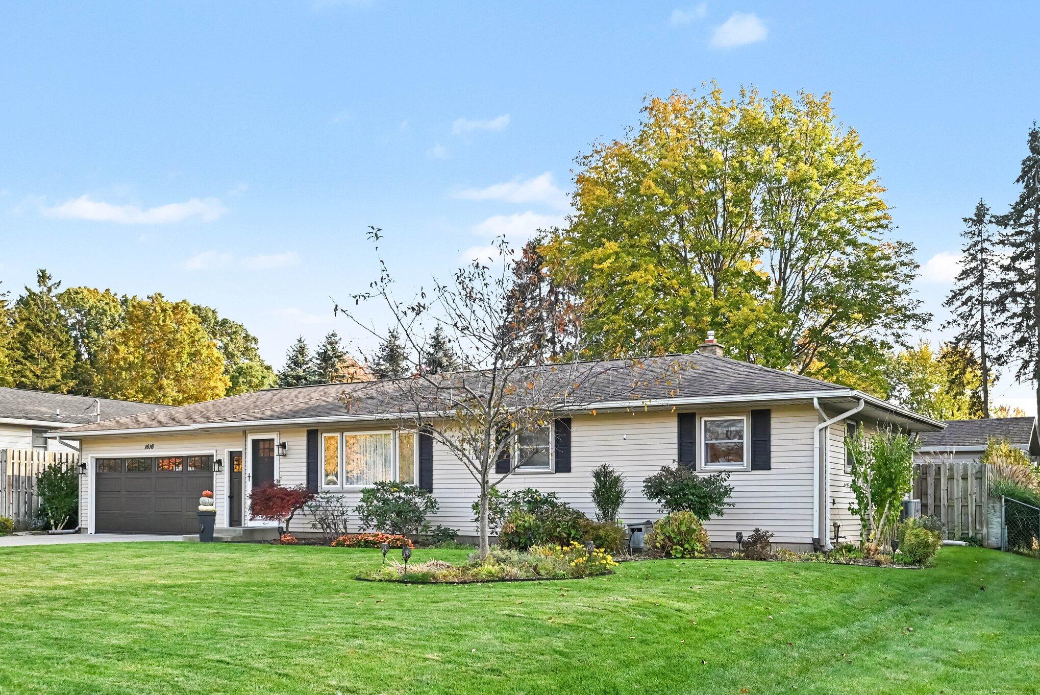 1616 Pinta Drive Holland MI 49424