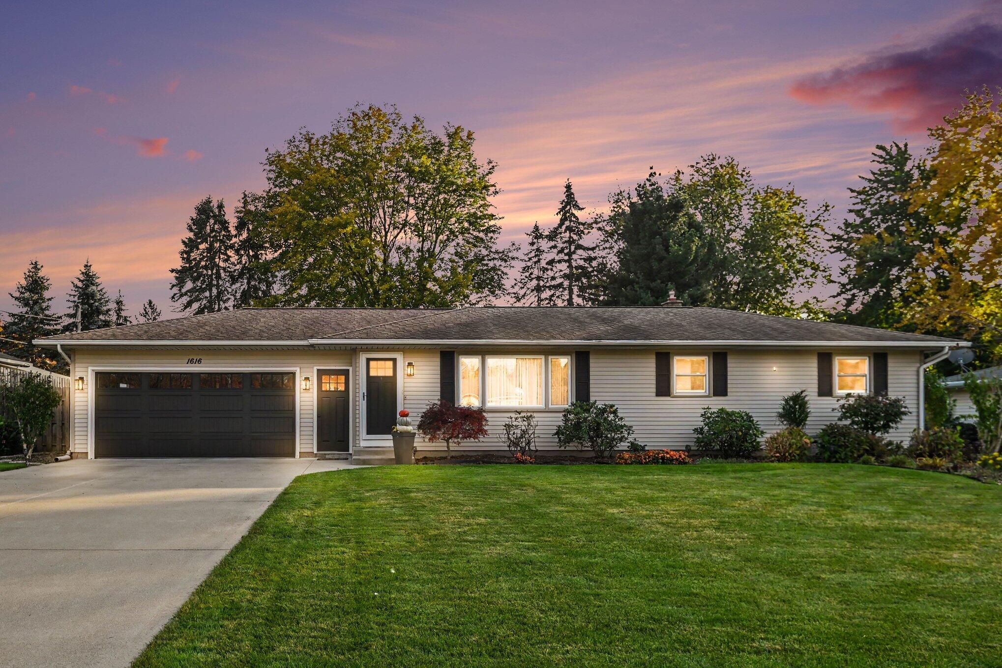 1616 Pinta Drive Holland MI 49424