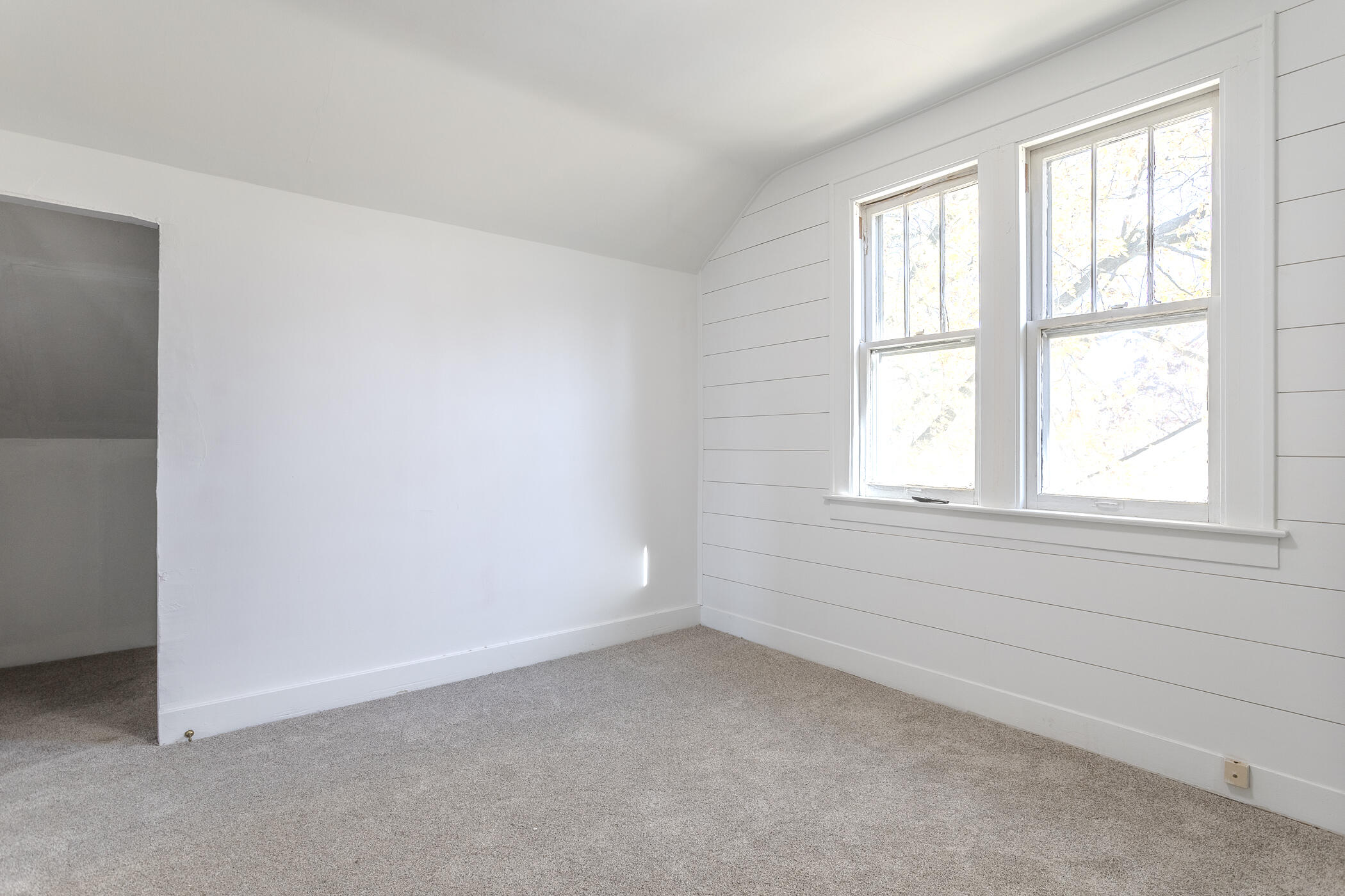 307 Ridgewood Street SE Grand Rapids MI 49548