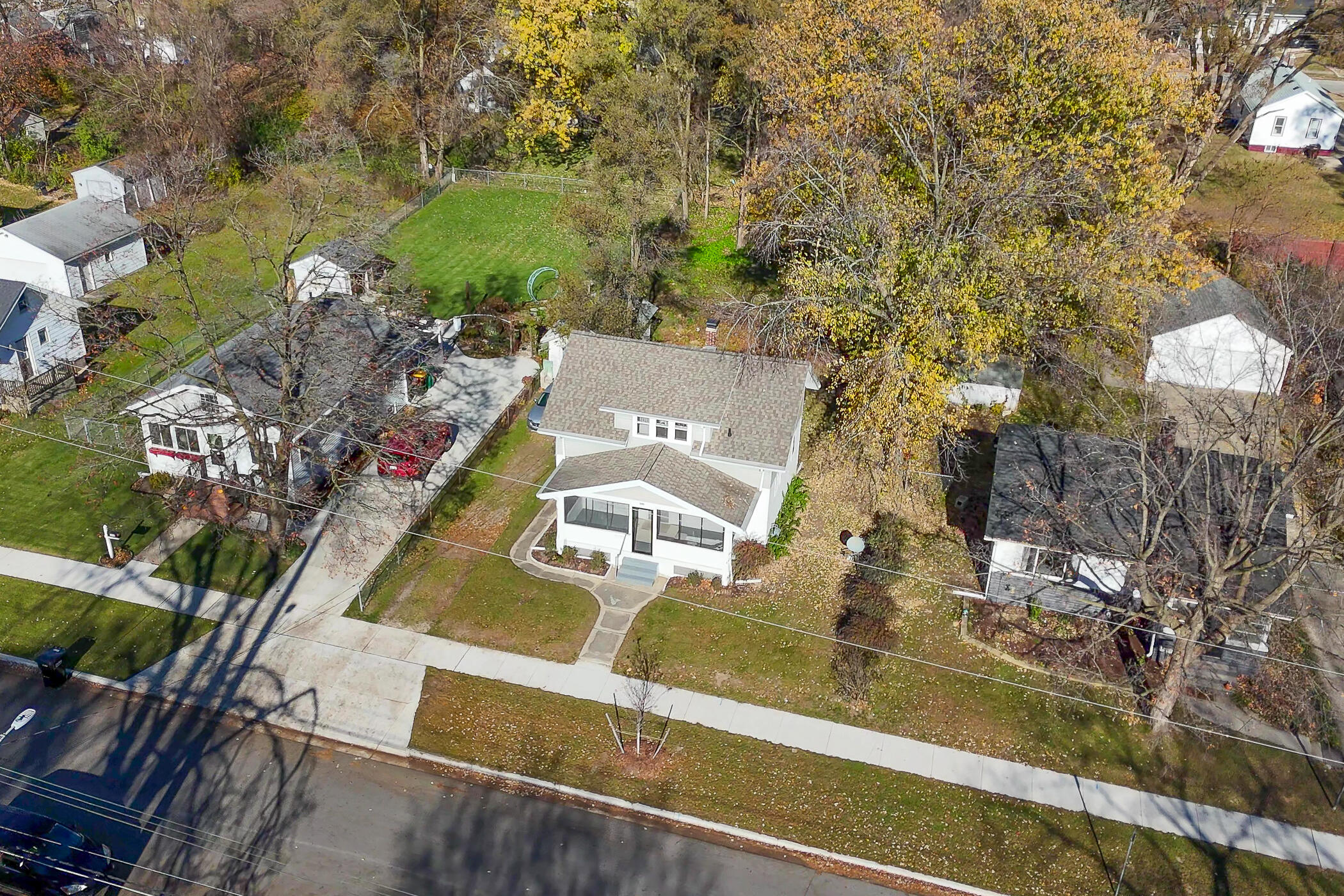307 Ridgewood Street SE Grand Rapids MI 49548