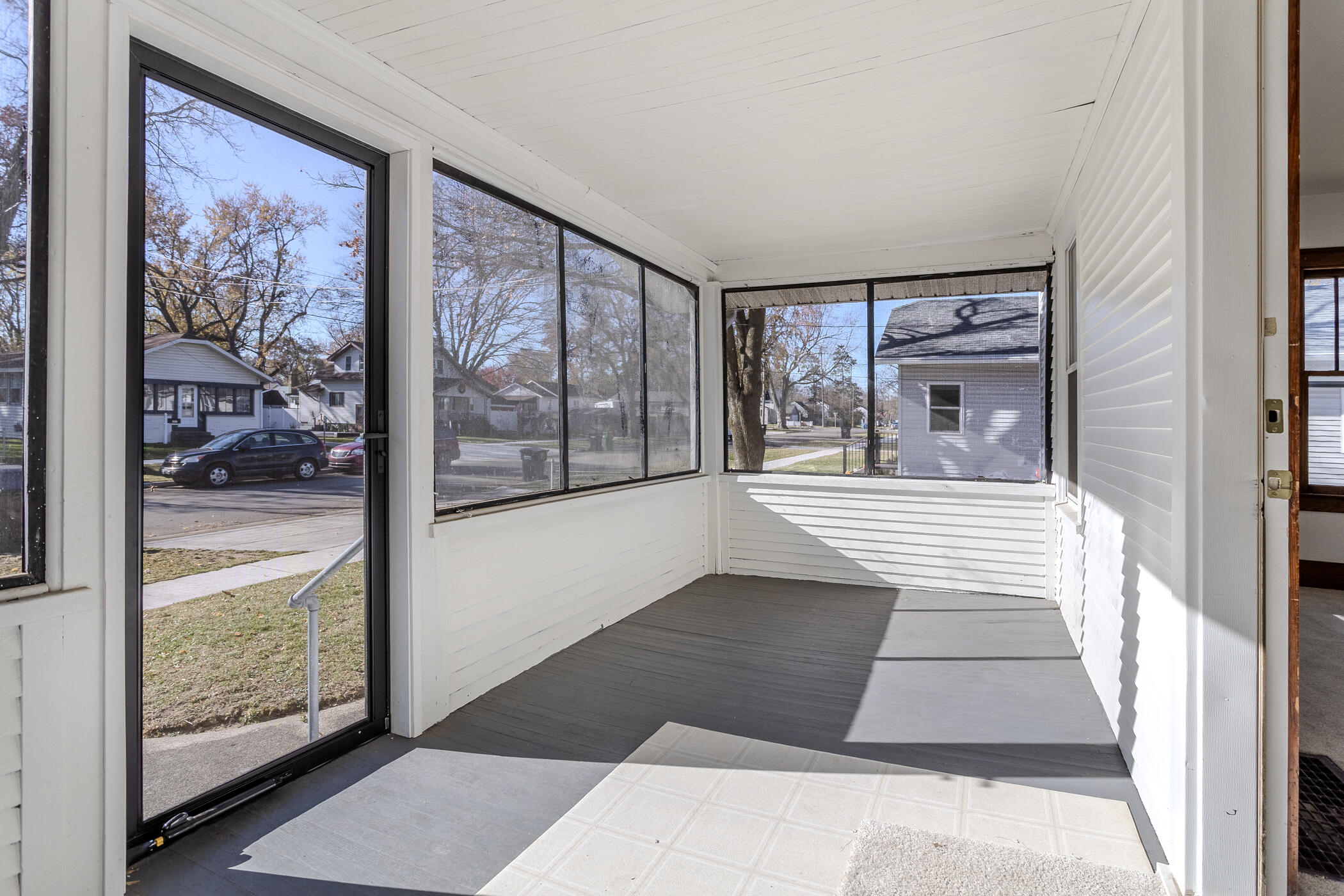 307 Ridgewood Street SE Grand Rapids MI 49548