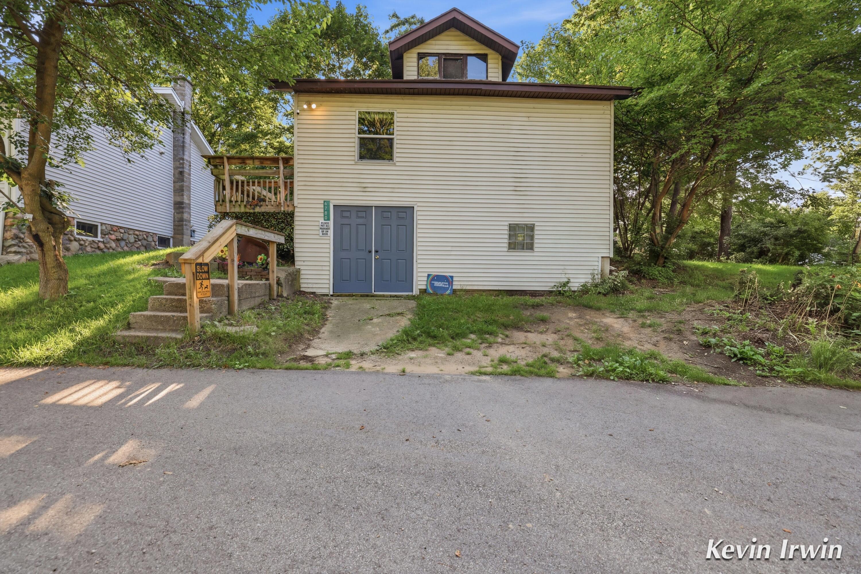 6780 Tulare Avenue NE Rockford MI 49341