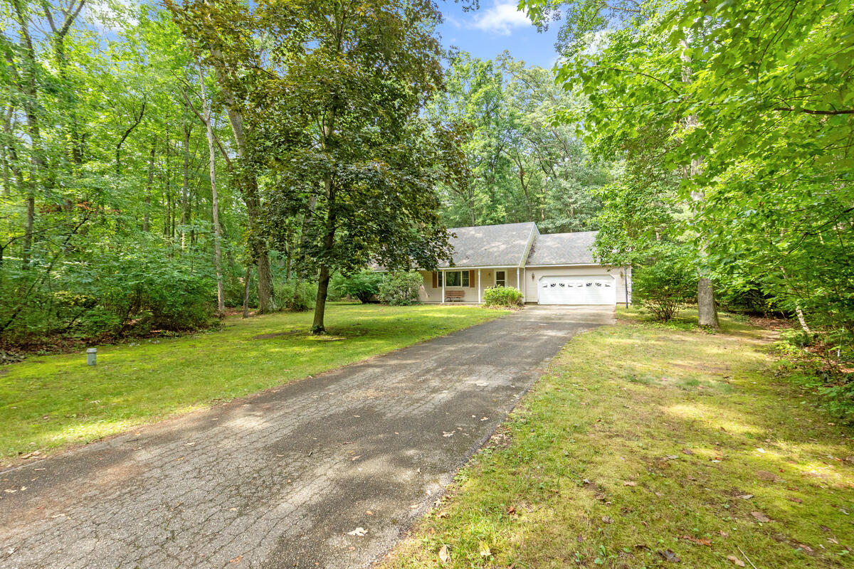 14189 132nd Avenue Grand Haven MI 49417