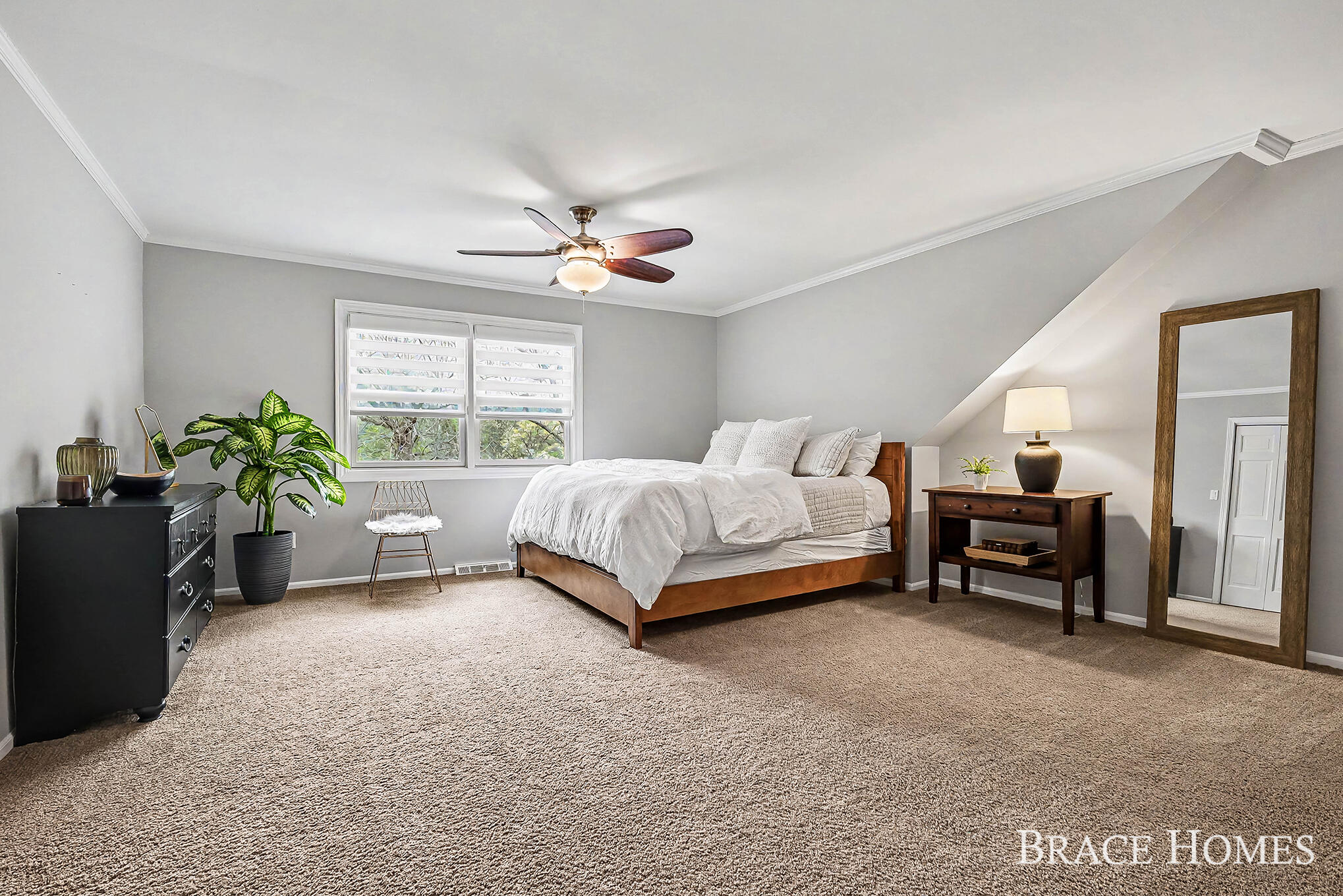 2793 Cascade Springs Drive SE Grand Rapids MI 49546