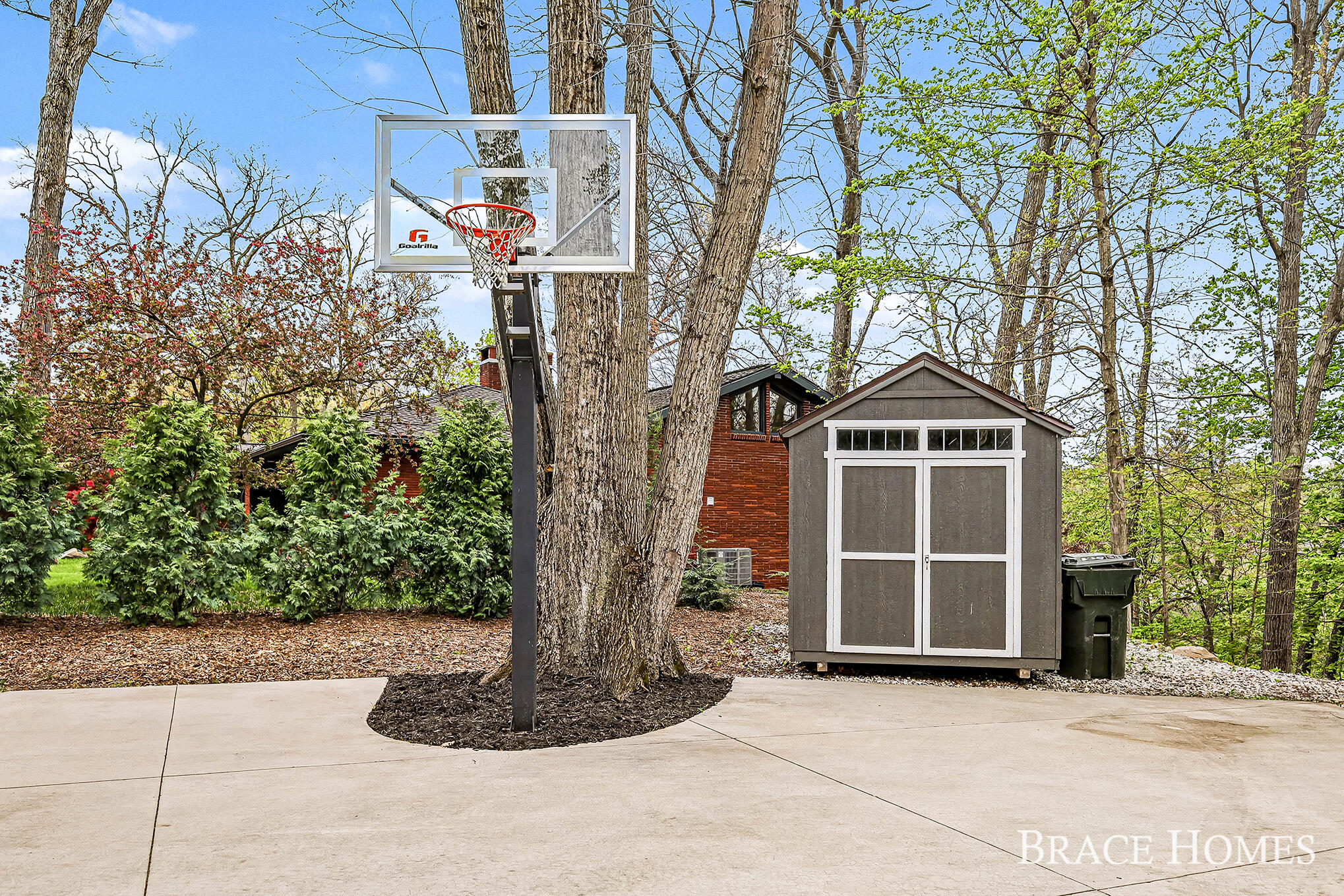 2793 Cascade Springs Drive SE Grand Rapids MI 49546
