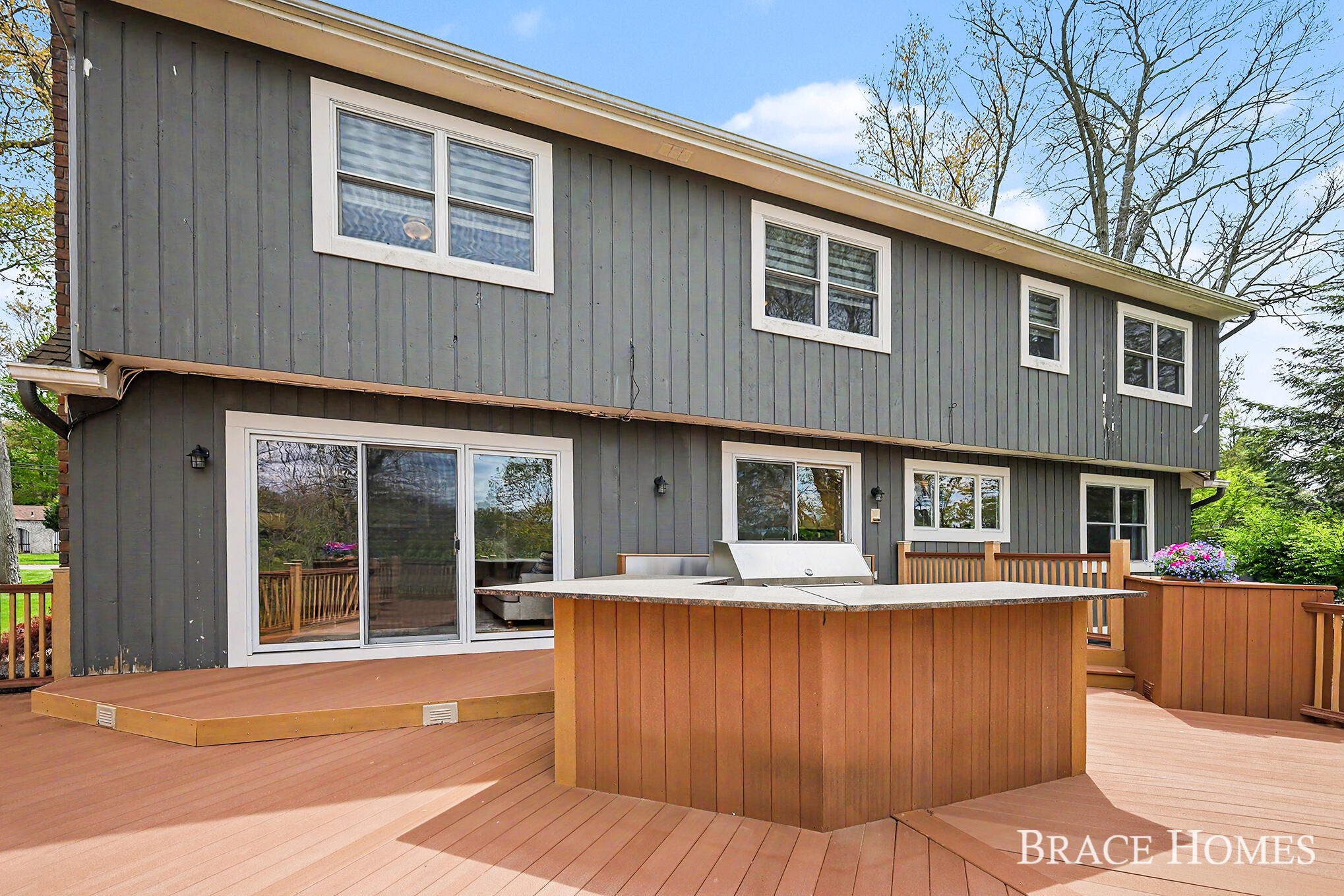 2793 Cascade Springs Drive SE Grand Rapids MI 49546