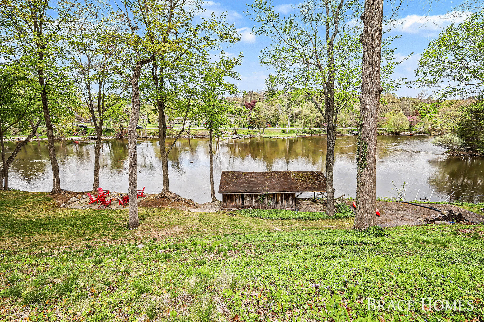 2793 Cascade Springs Drive SE Grand Rapids MI 49546