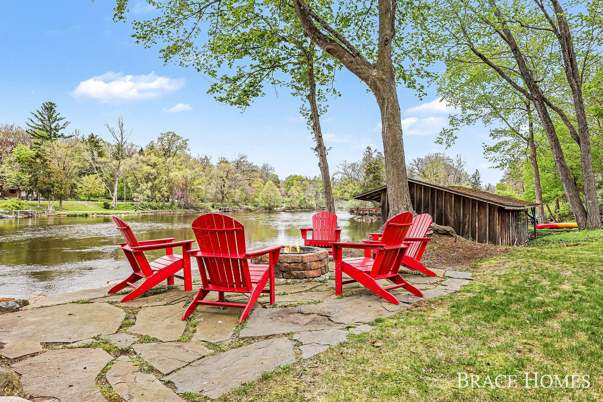 2793 Cascade Springs Drive SE Grand Rapids MI 49546