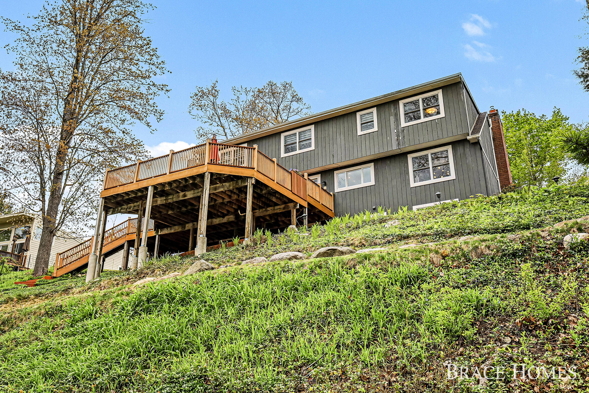 2793 Cascade Springs Drive SE Grand Rapids MI 49546
