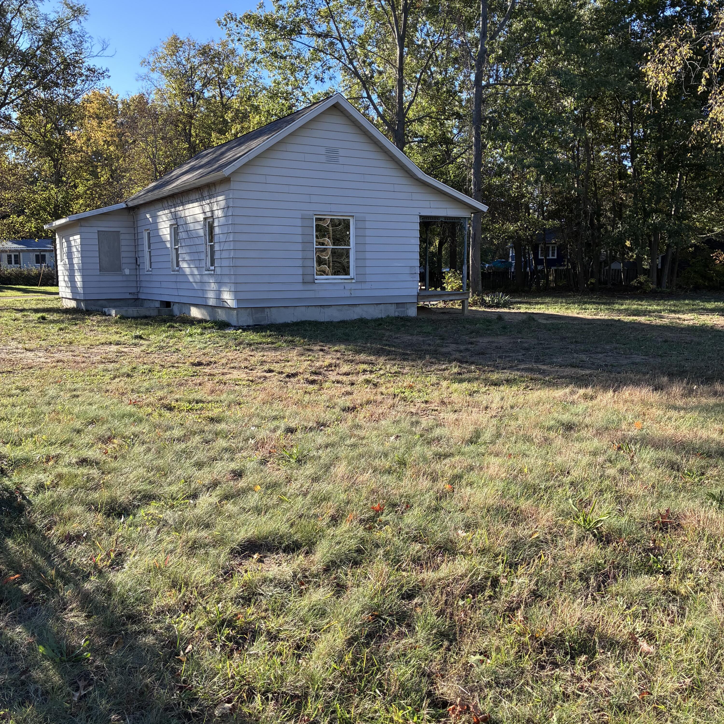6183 M-63 Coloma MI 49038