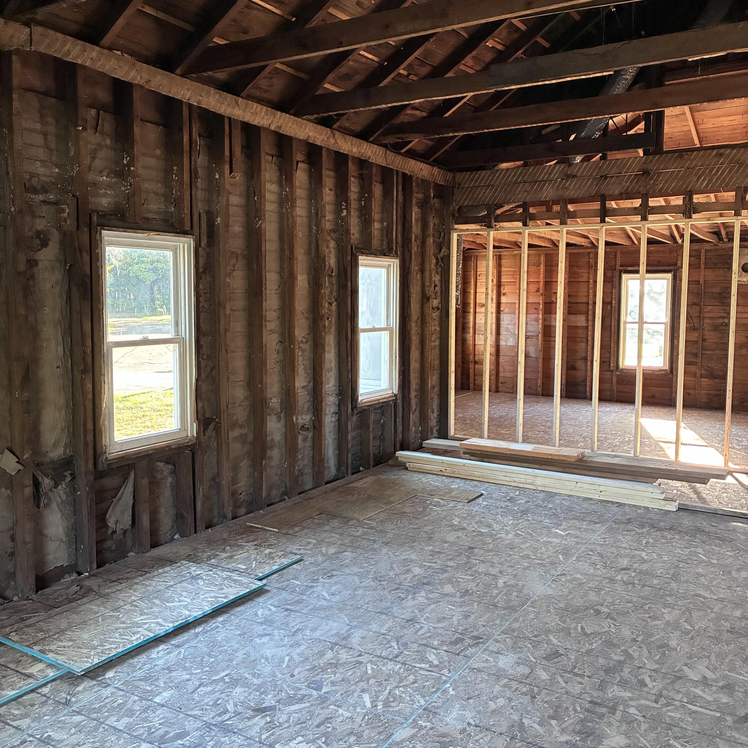 6183 M-63 Coloma MI 49038