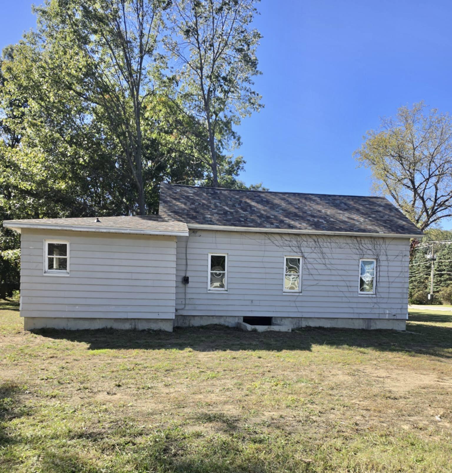 6183 M-63 Coloma MI 49038