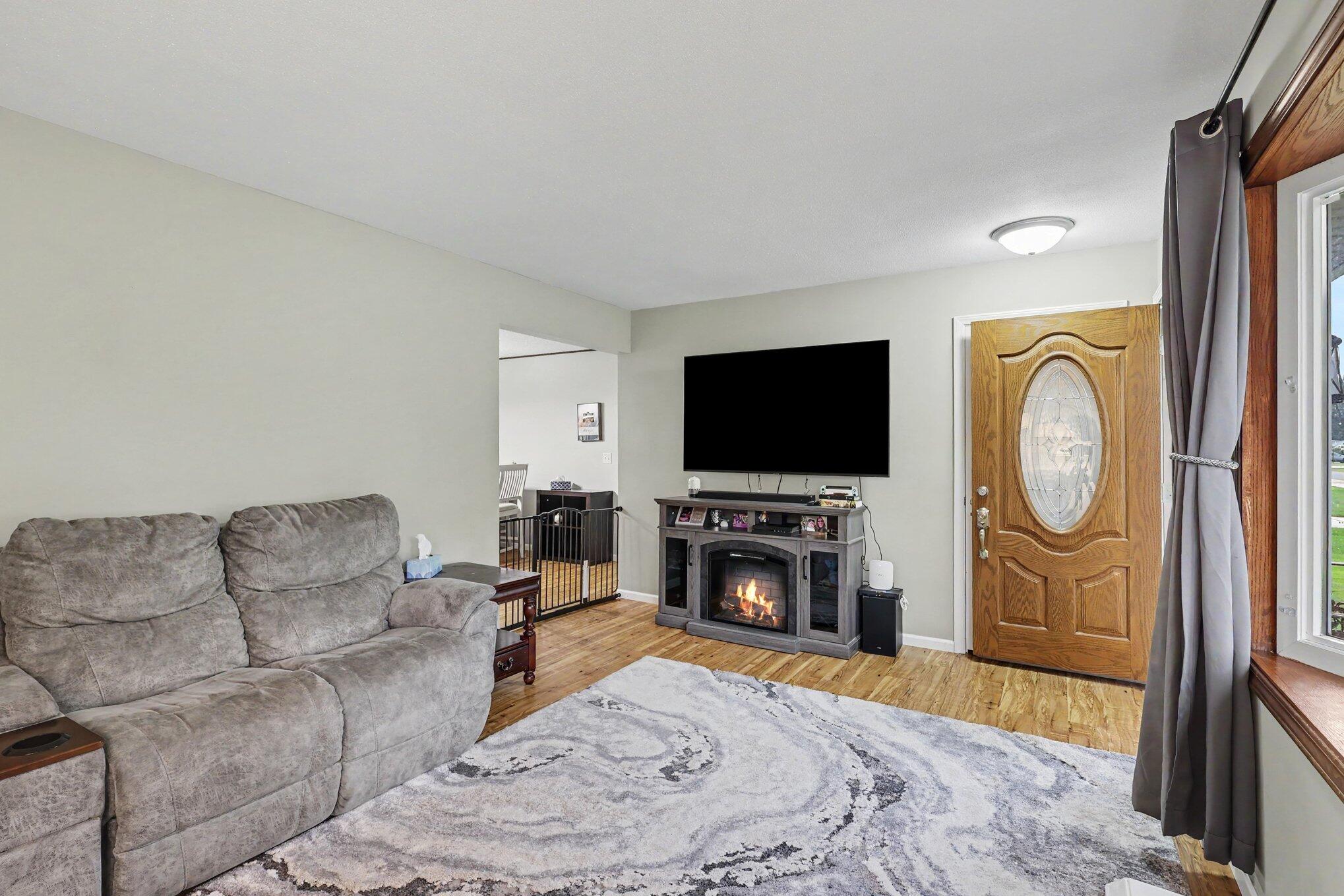 1830 Kings Court Muskegon MI 49445