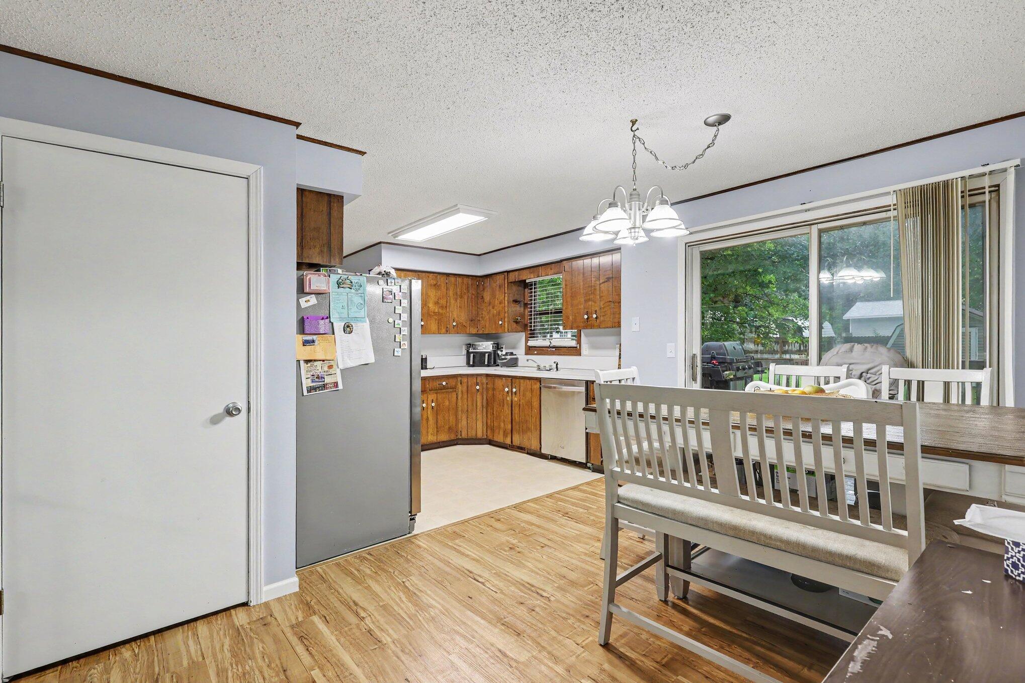 1830 Kings Court Muskegon MI 49445