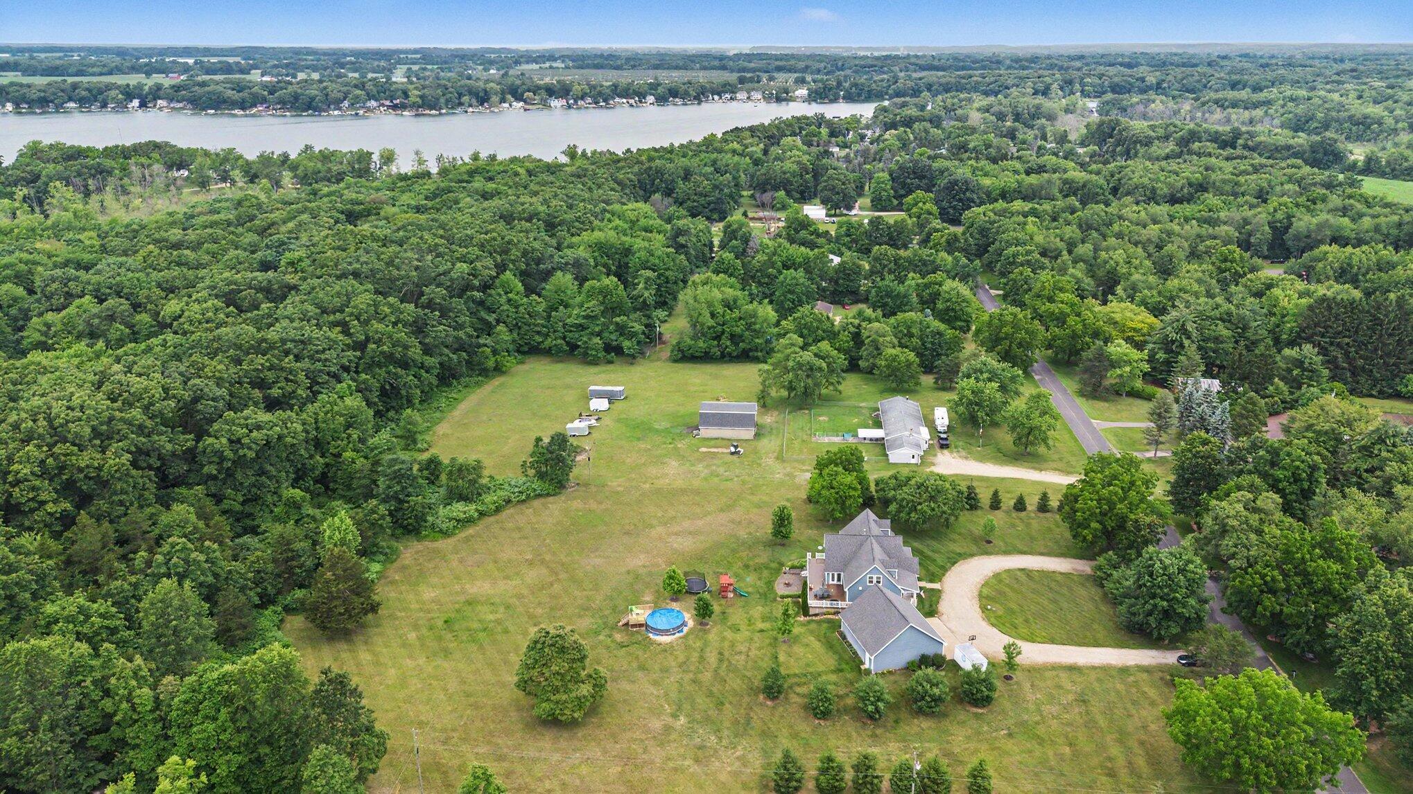 50790 Pleasant Street Dowagiac MI 49047