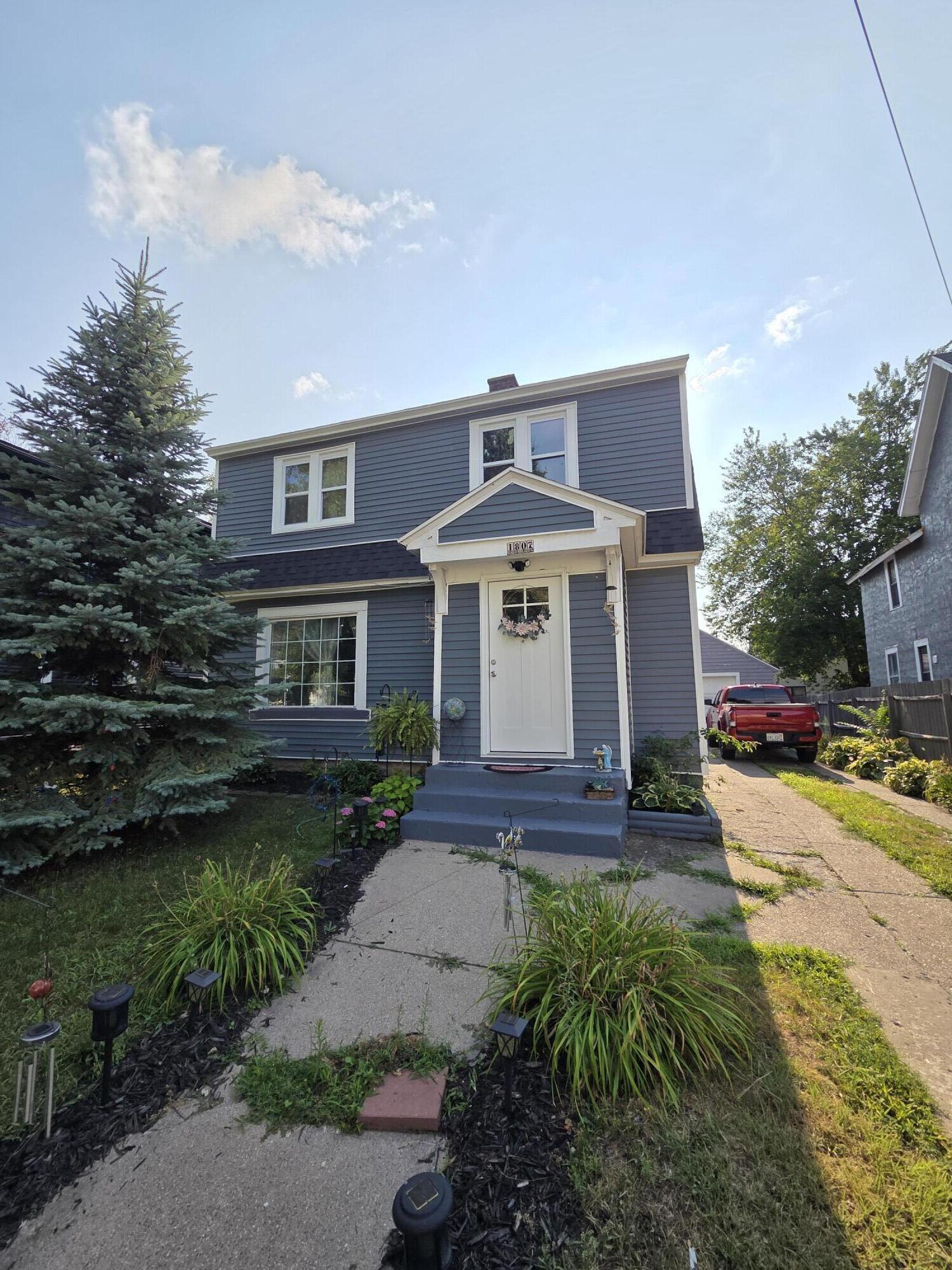 1807 College Avenue SE Grand Rapids MI 49507