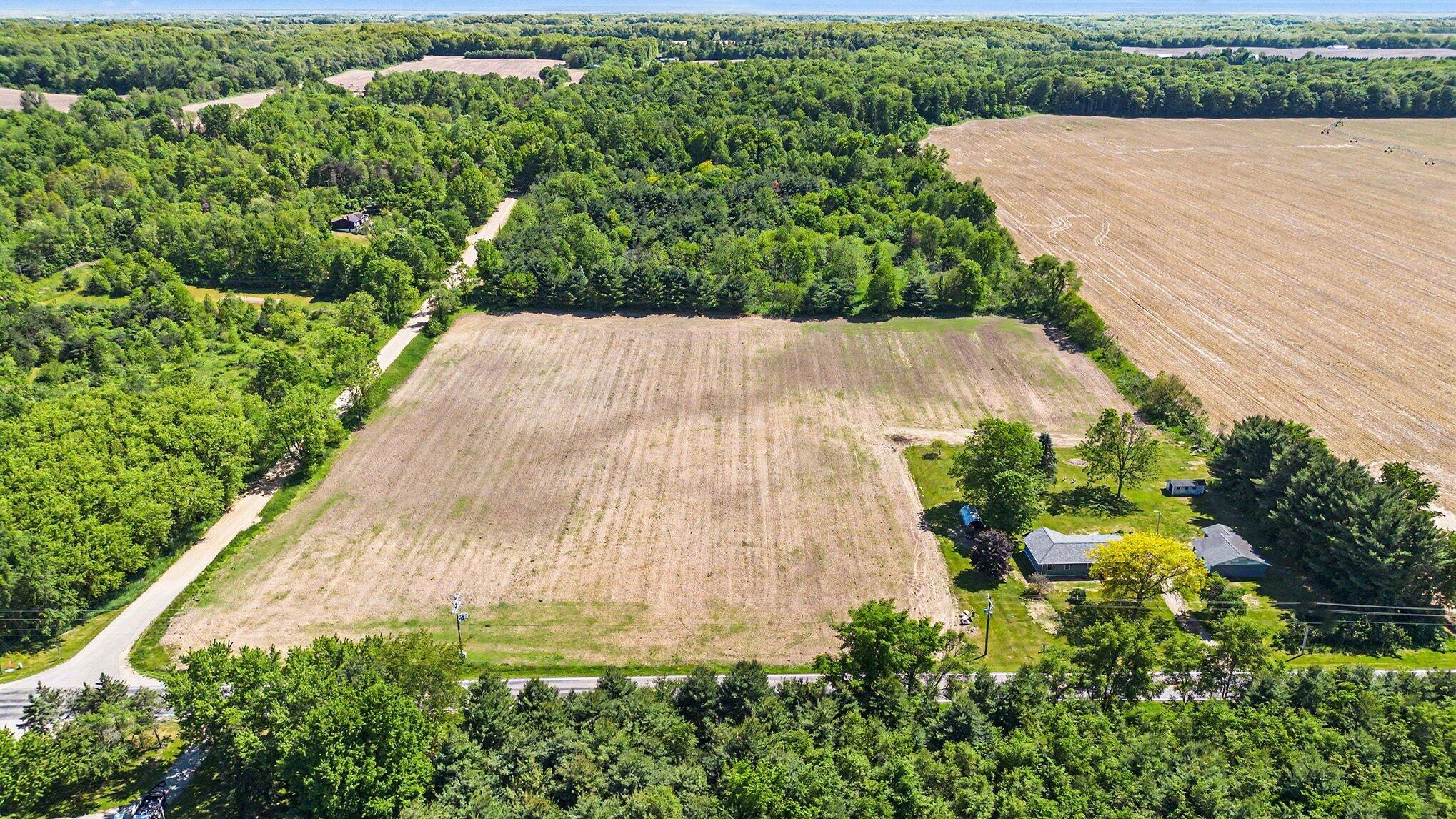 22111 Dutch Settlement Street Cassopolis MI 49031