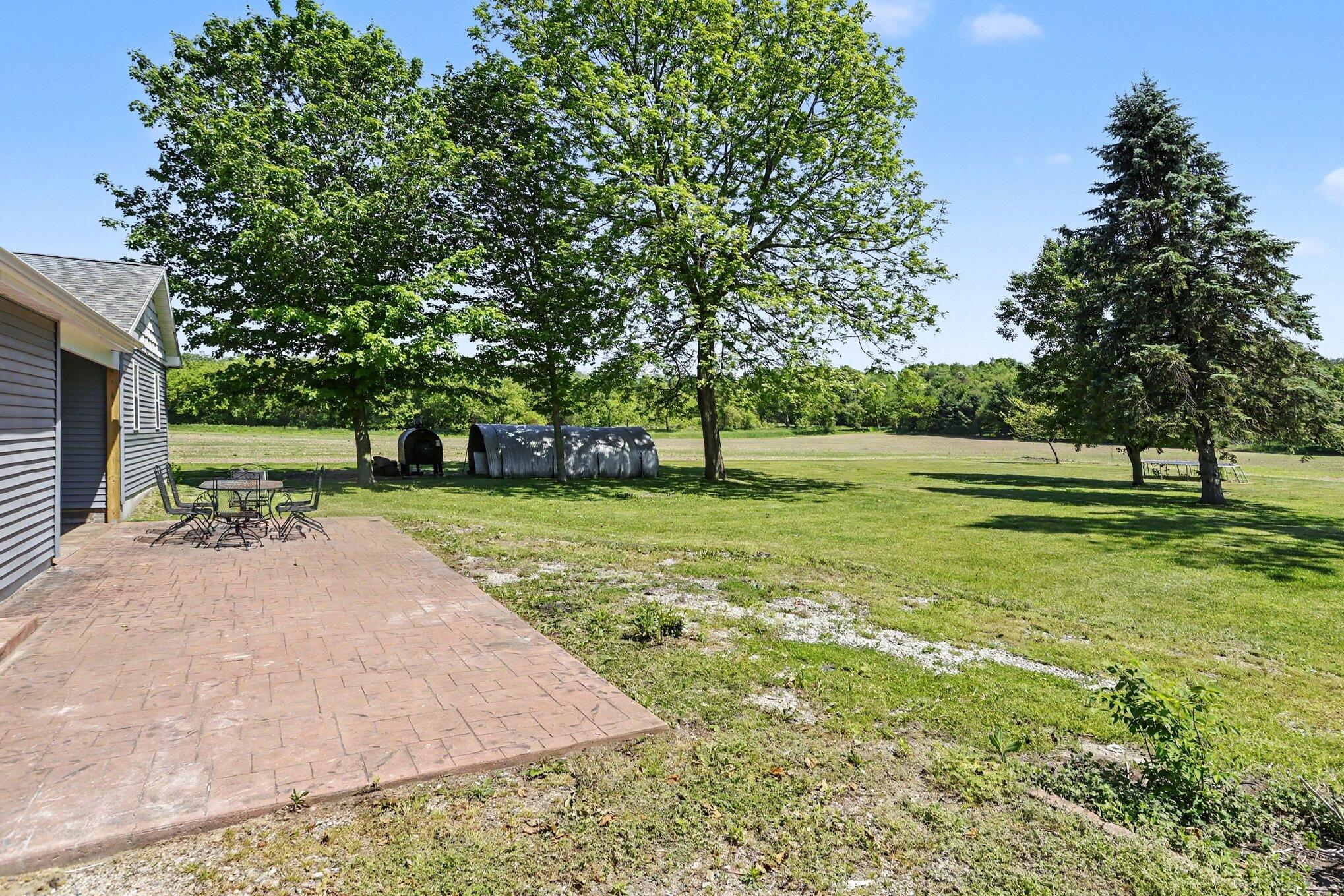 22111 Dutch Settlement Street Cassopolis MI 49031