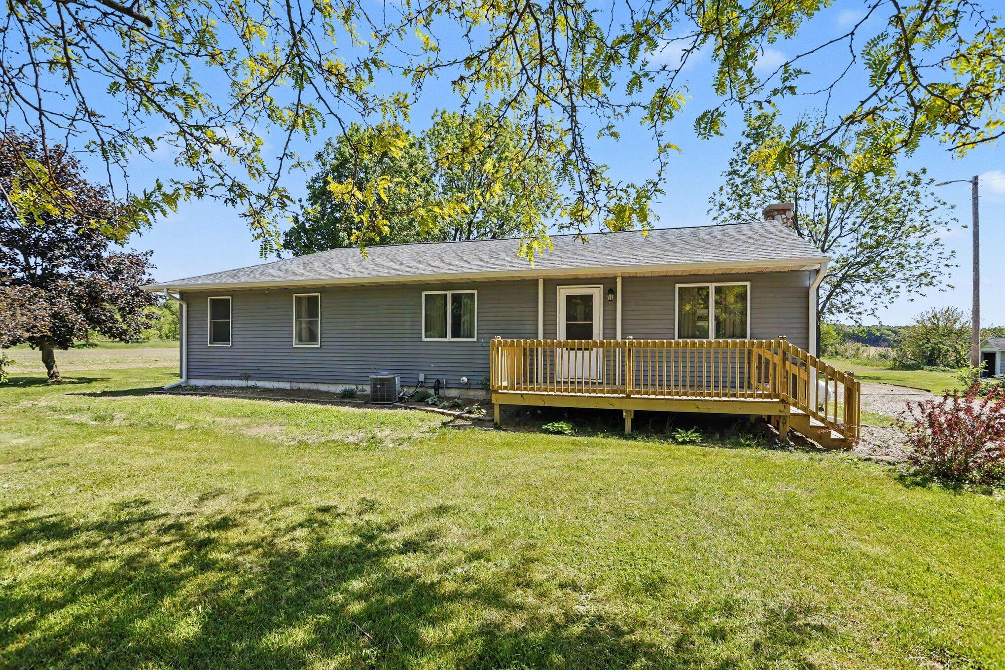 22111 Dutch Settlement Street Cassopolis MI 49031