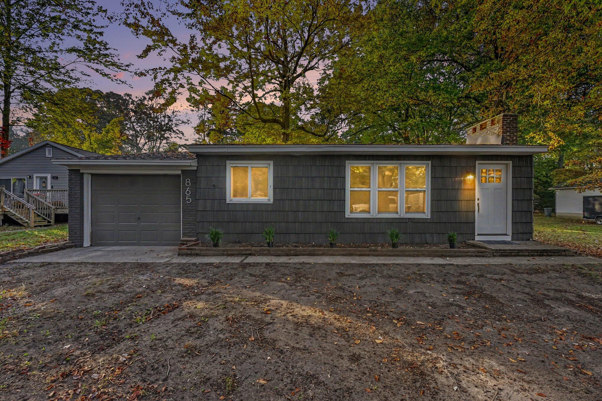 865 Petrie Avenue Norton Shores MI 49441