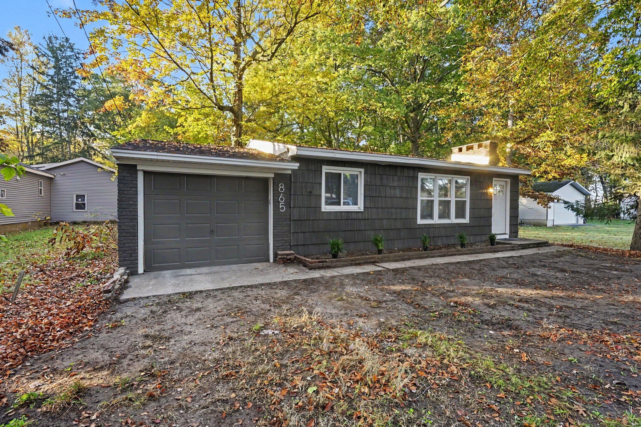 865 Petrie Avenue Norton Shores MI 49441