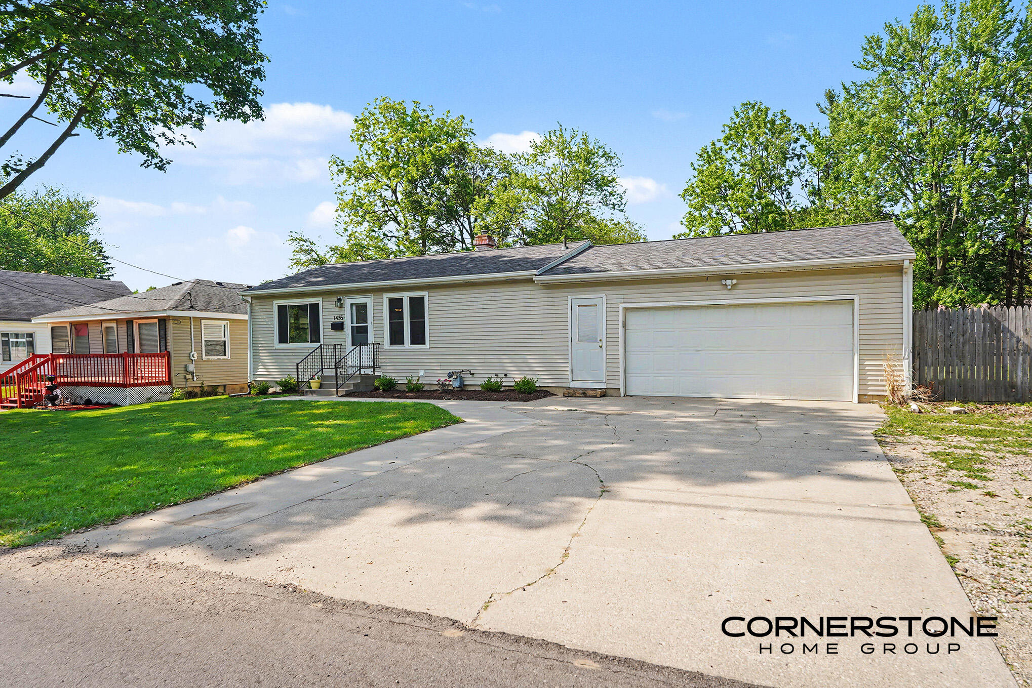1435 Bradford Street NE Grand Rapids MI 49503