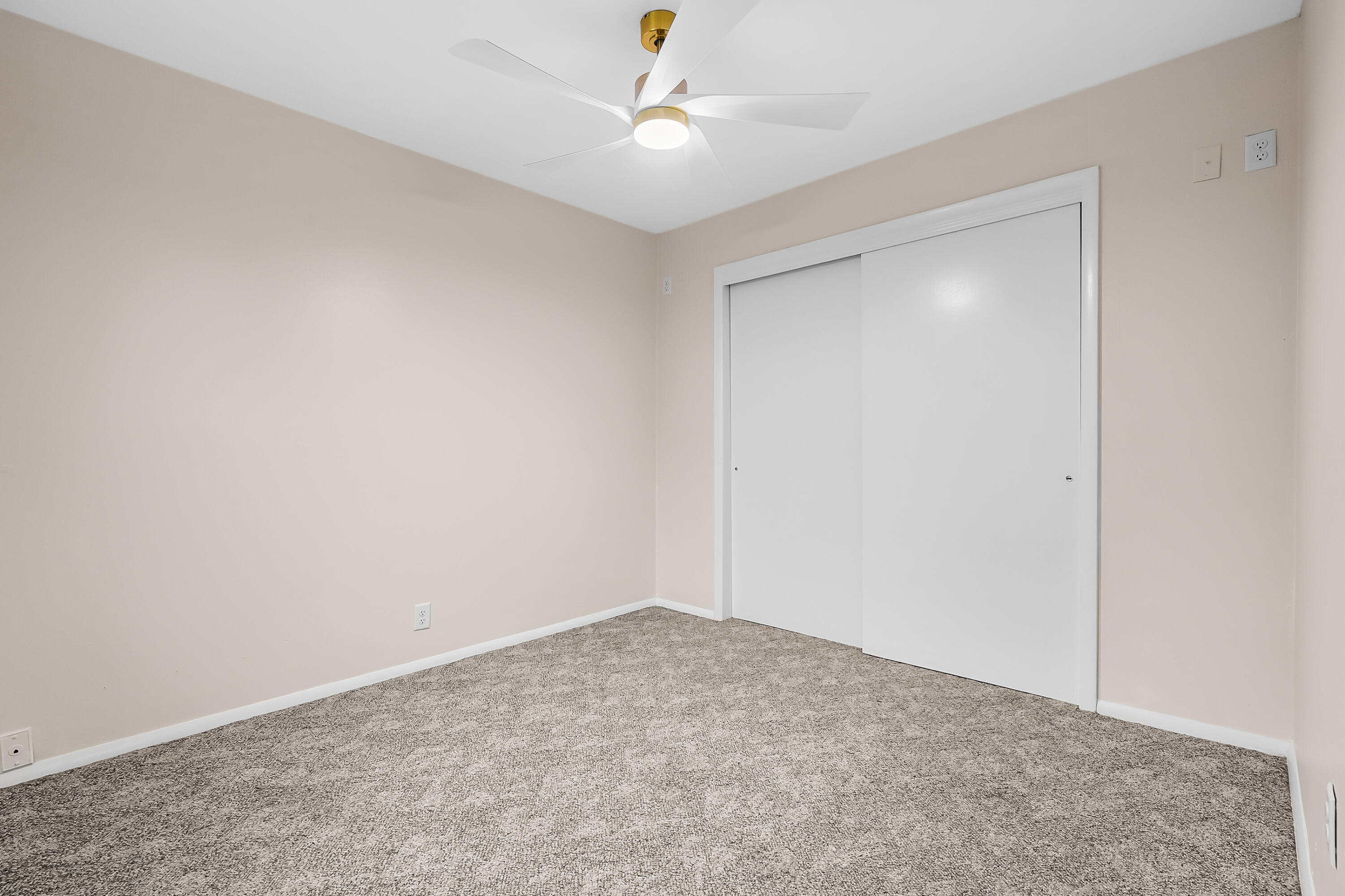 236 E Center Street Coloma MI 49038