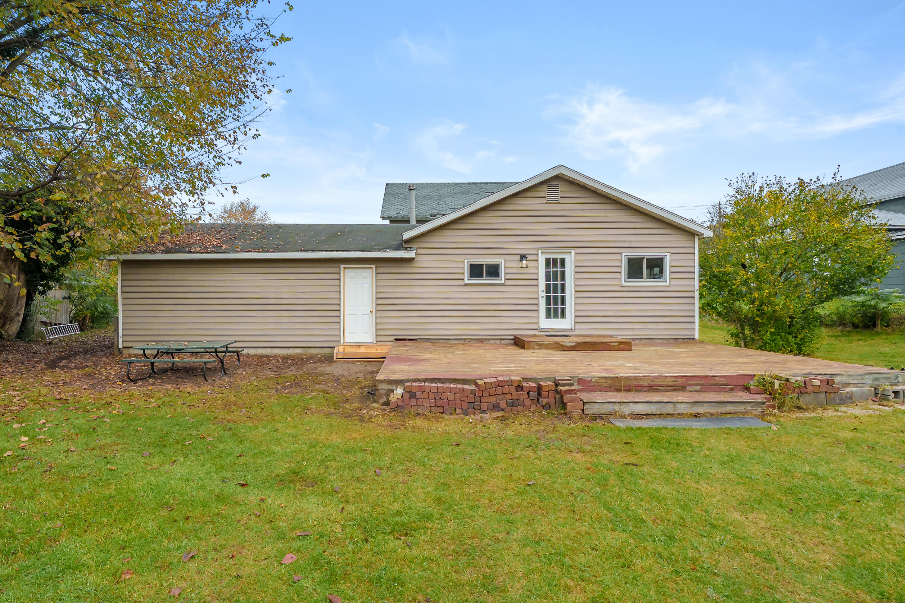 236 E Center Street Coloma MI 49038
